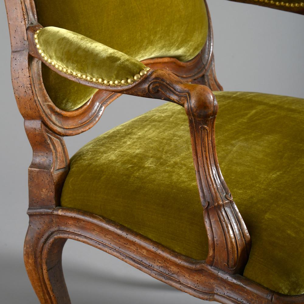 Pair of Turinese Armchairs In Good Condition In London, GB