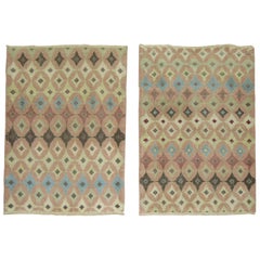Paire de tapis turcs de style déco, de taille variable