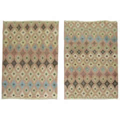 Paire de tapis turcs vintage de taille écrasante style art déco