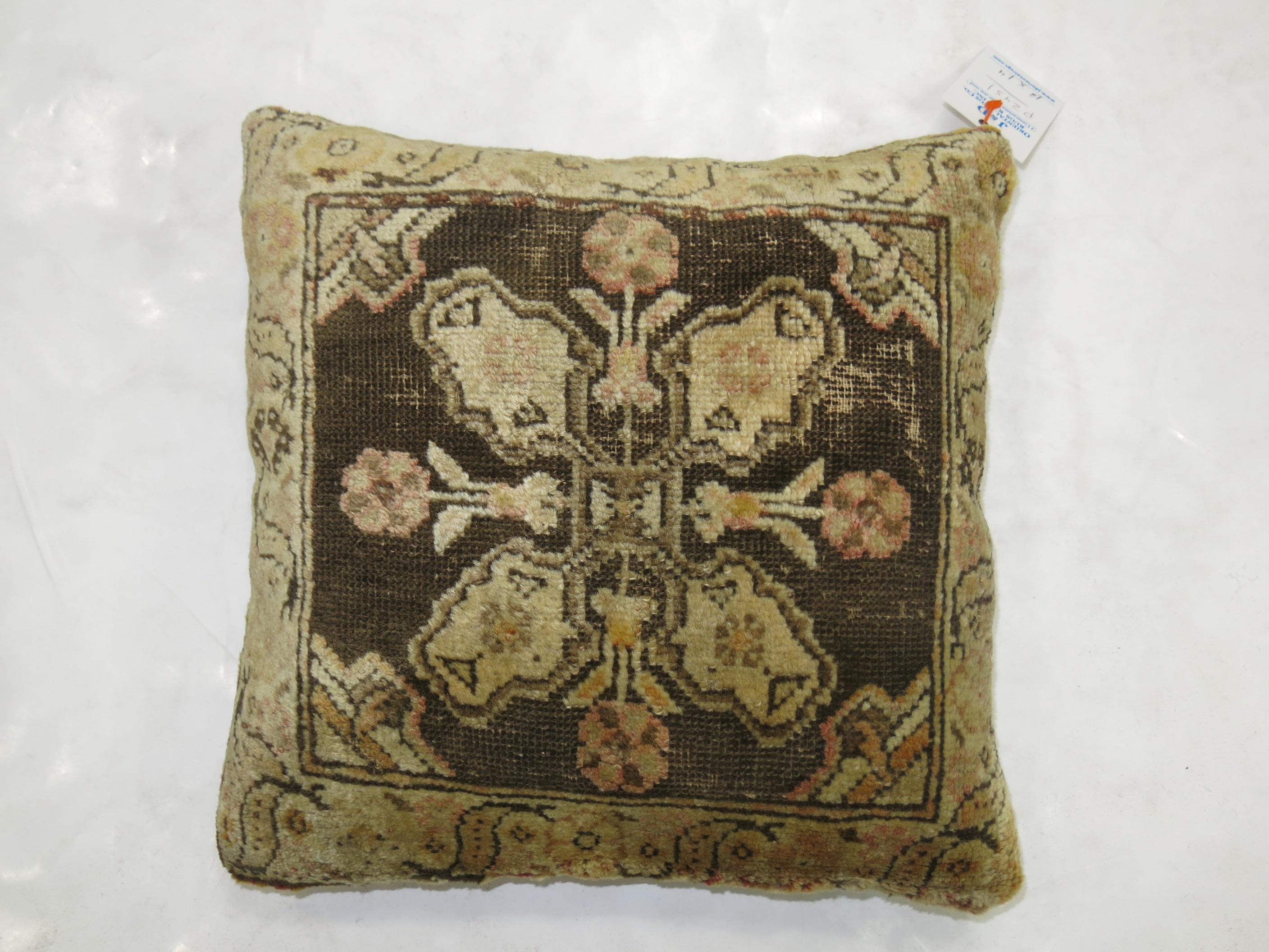 Pair of Turkish Rug Pillows In Good Condition For Sale In New York, NY