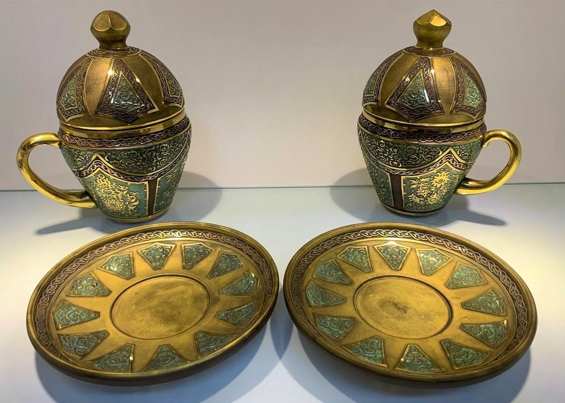Pair of Turksih Islamic Gilt Glass Cups In Good Condition For Sale In Rostock, MV