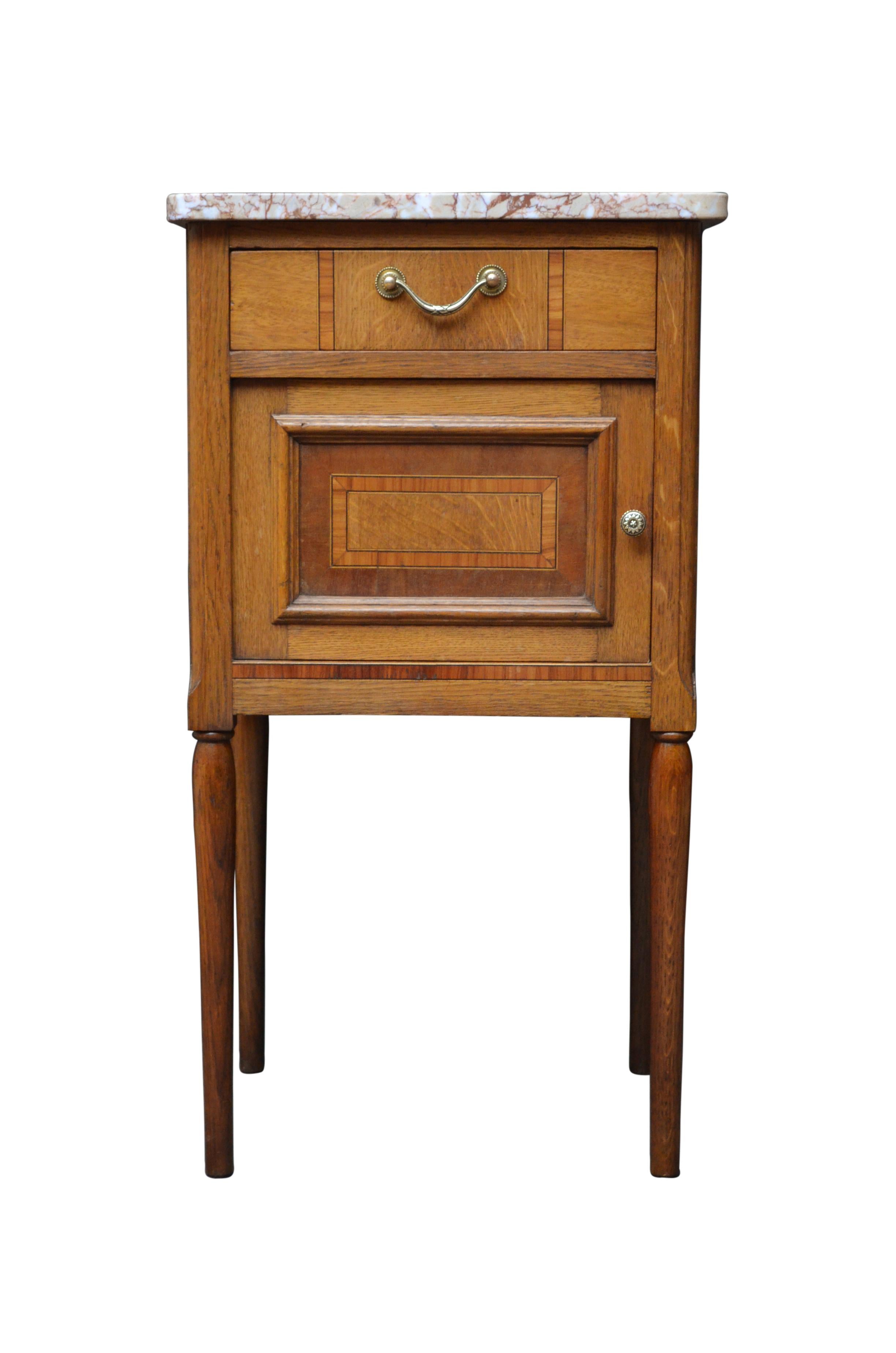 Edwardian Pair of Turn of the Century Bedside Cabinets in Oak