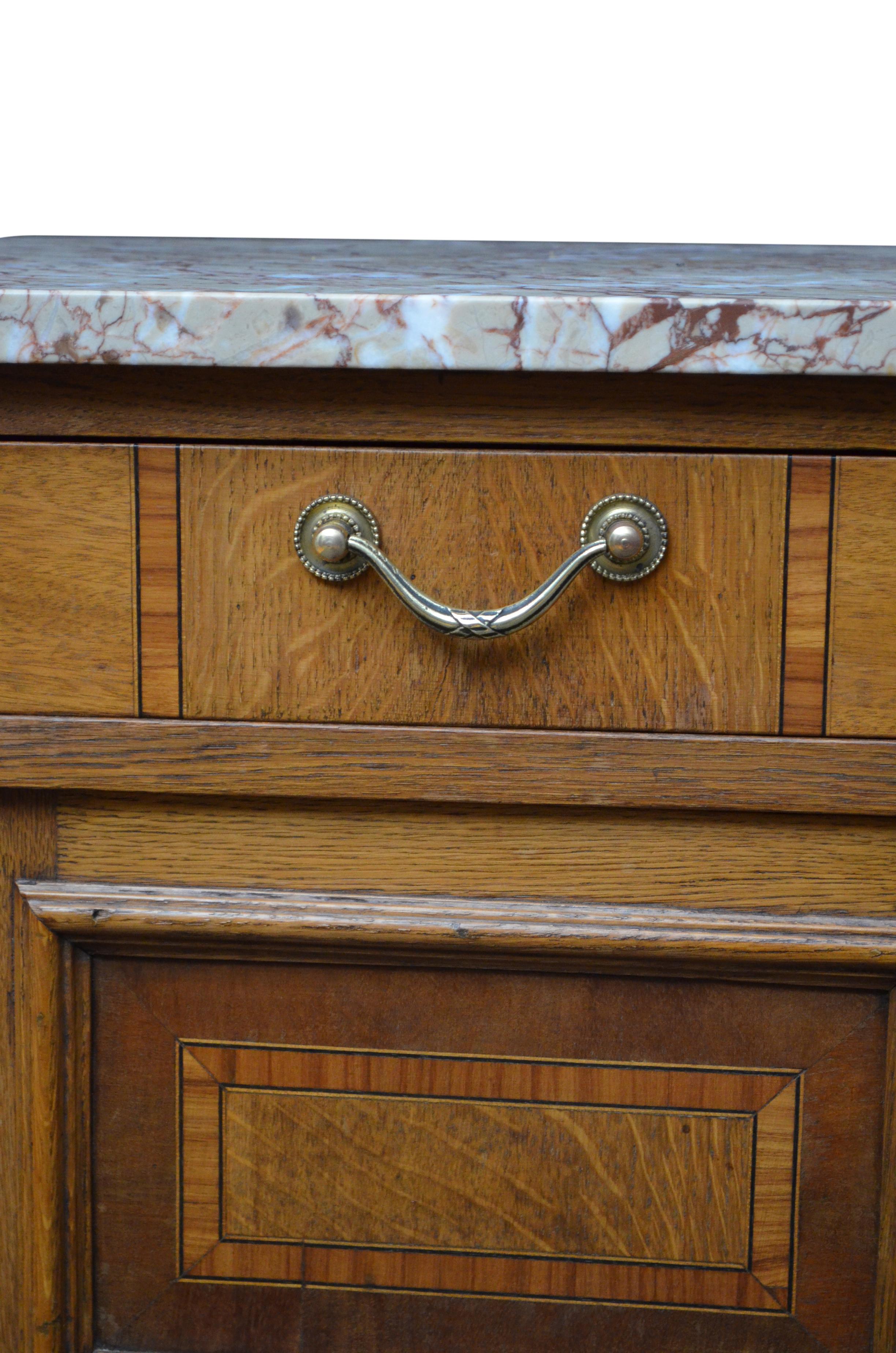 Pair of Turn of the Century Bedside Cabinets in Oak In Good Condition In Whaley Bridge, GB