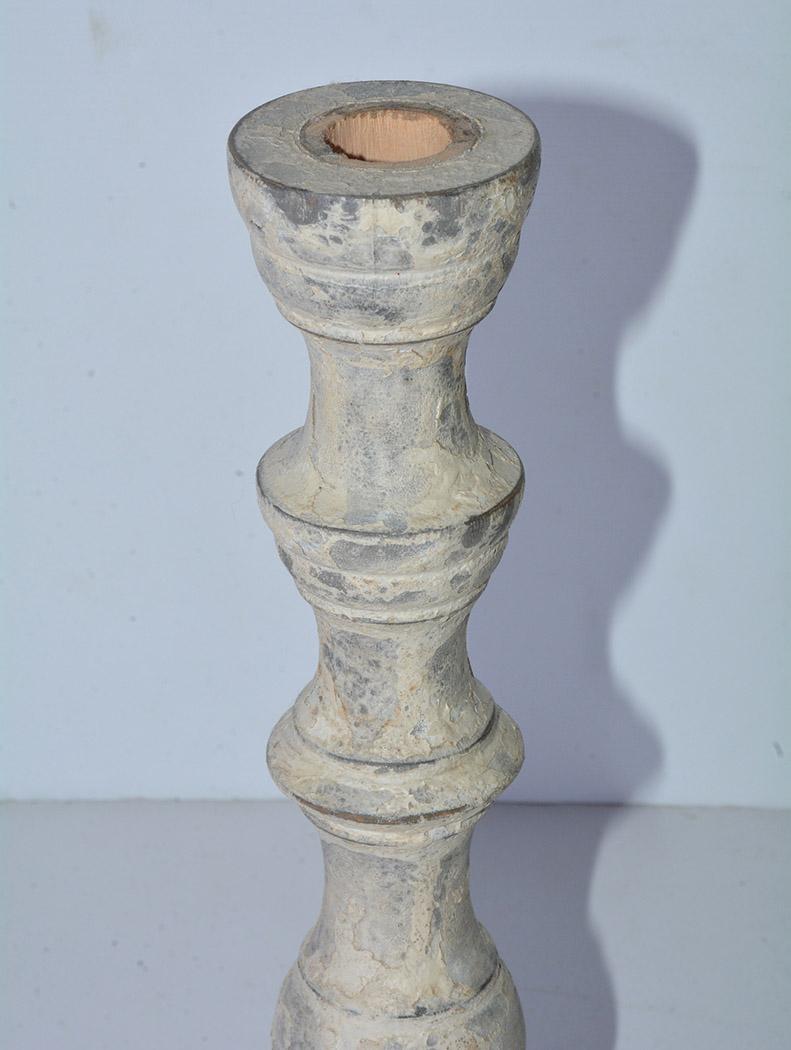 Pair of Turned Painted Wood Candlestick In Good Condition In Sheffield, MA
