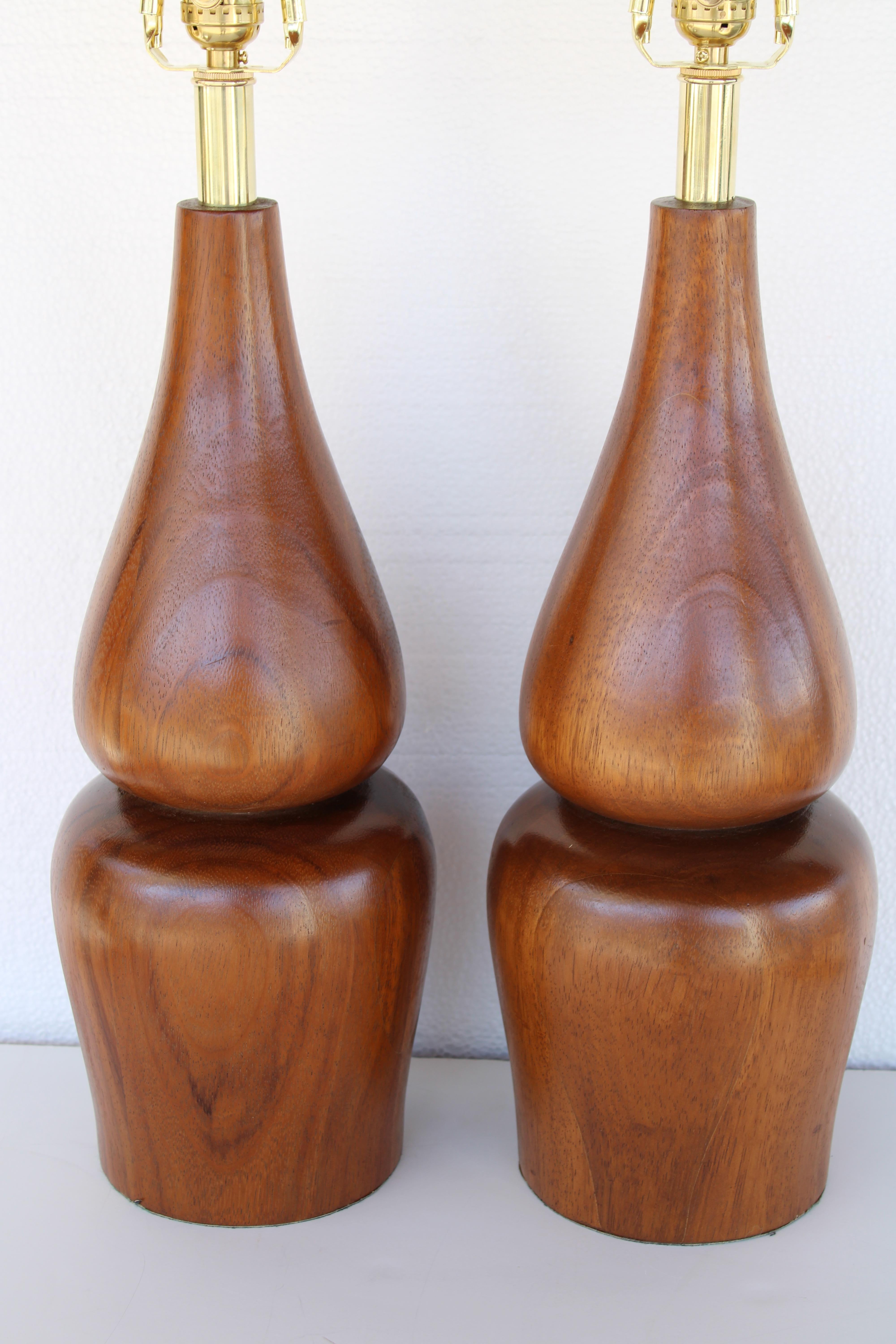 Modern Pair of Turned Wood Table Lamps For Sale