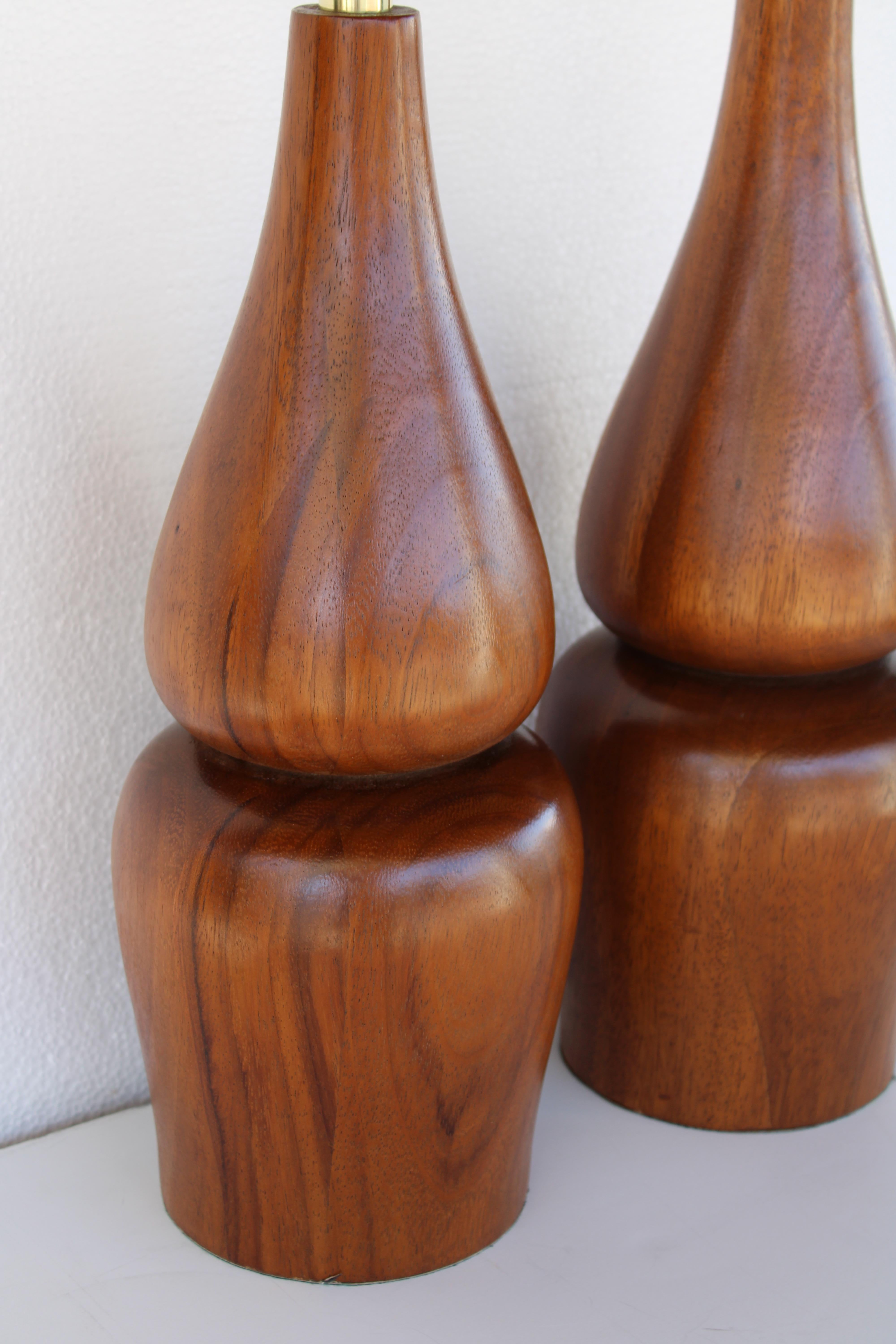 American Pair of Turned Wood Table Lamps For Sale
