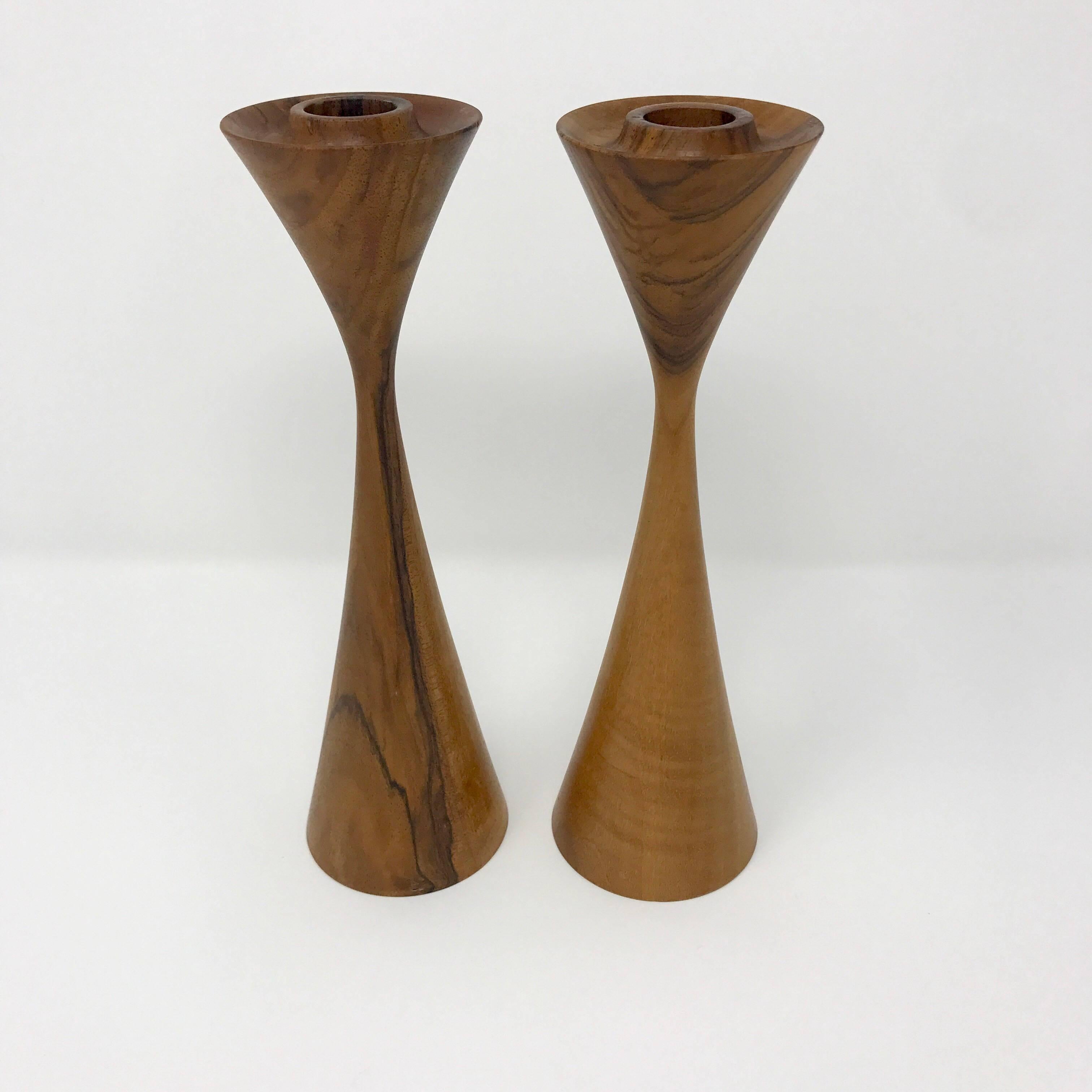 Pair of 1960s turned wooden candlesticks by Lanny Lyell. Each candlestick is signed 