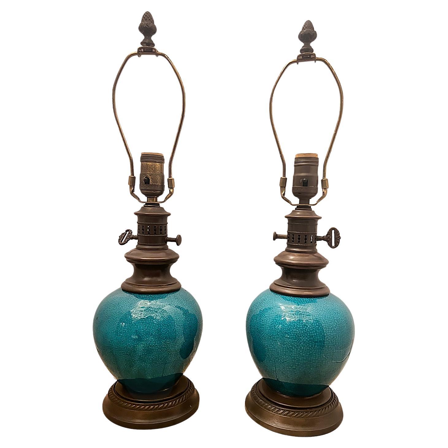 Paire de lampes en porcelaine émaillée turquoise en vente