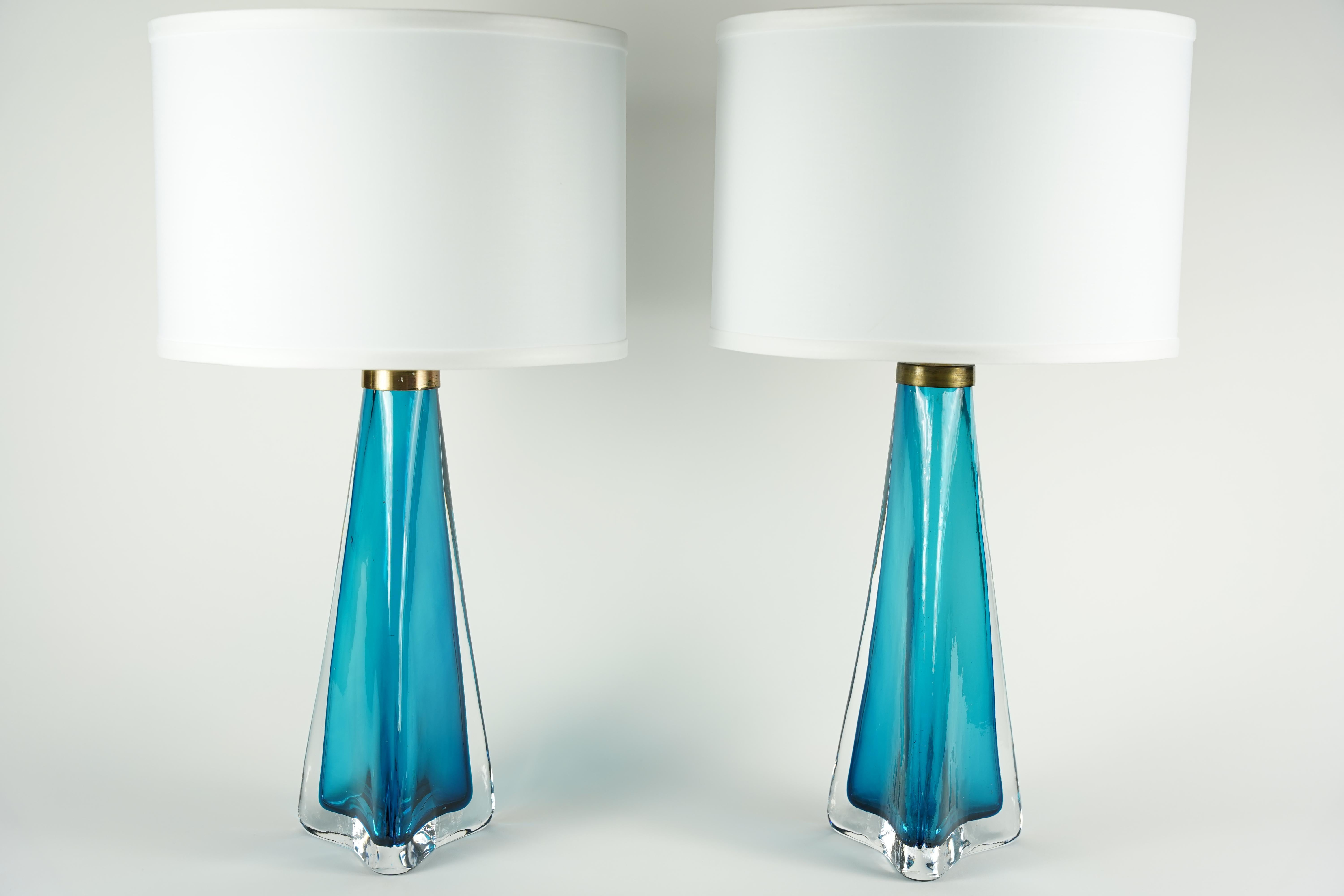 Coppia di lampade triangolari turchesi Orrefors, Svezia 1960 in vendita 3