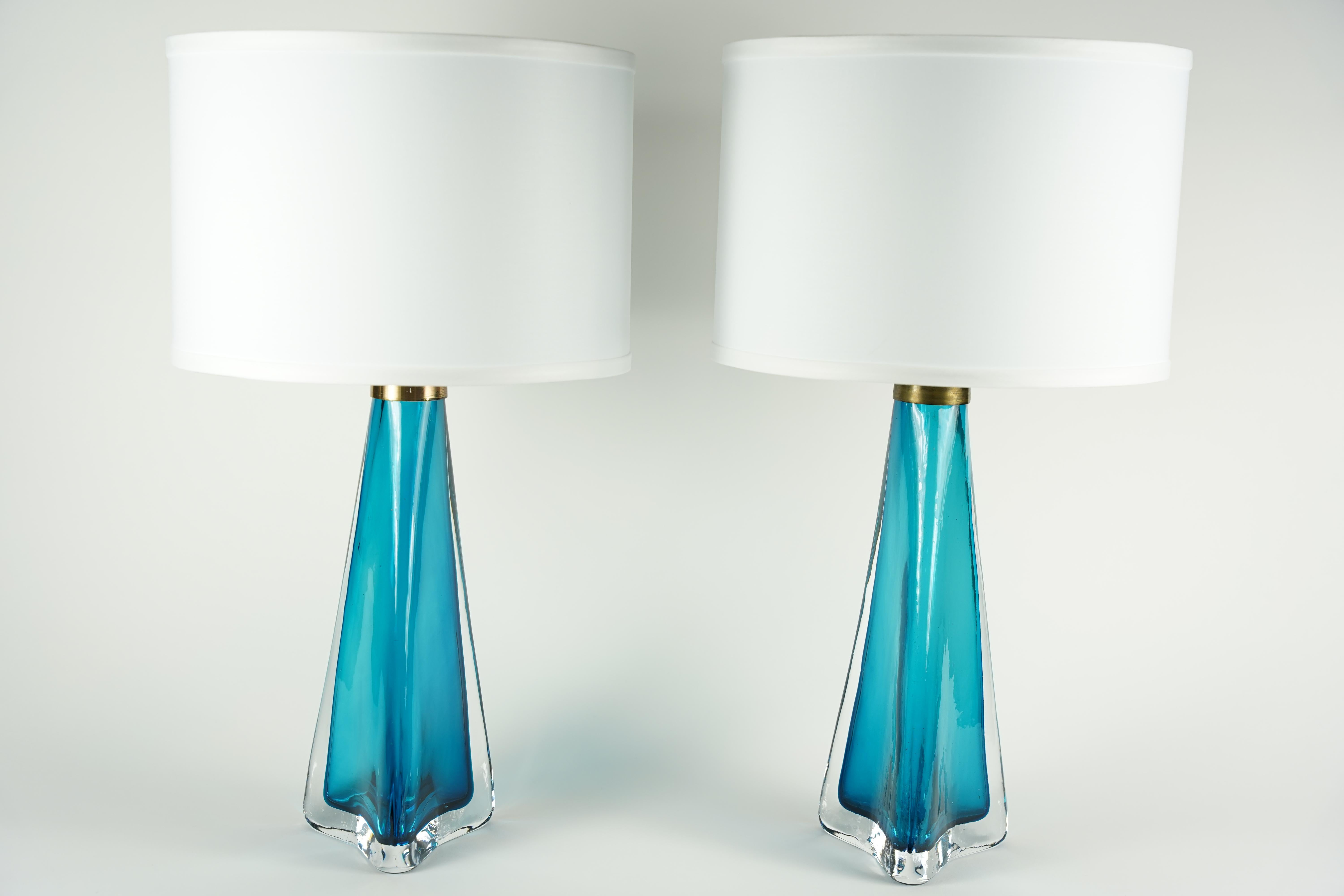 Coppia di lampade triangolari turchesi Orrefors, Svezia 1960 in vendita 4