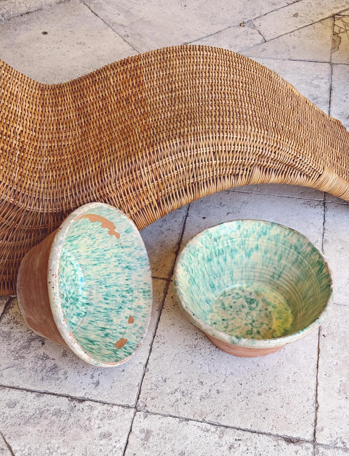 Ceramic Pair of Turquoise Tuscan Bowls, early 1900s For Sale