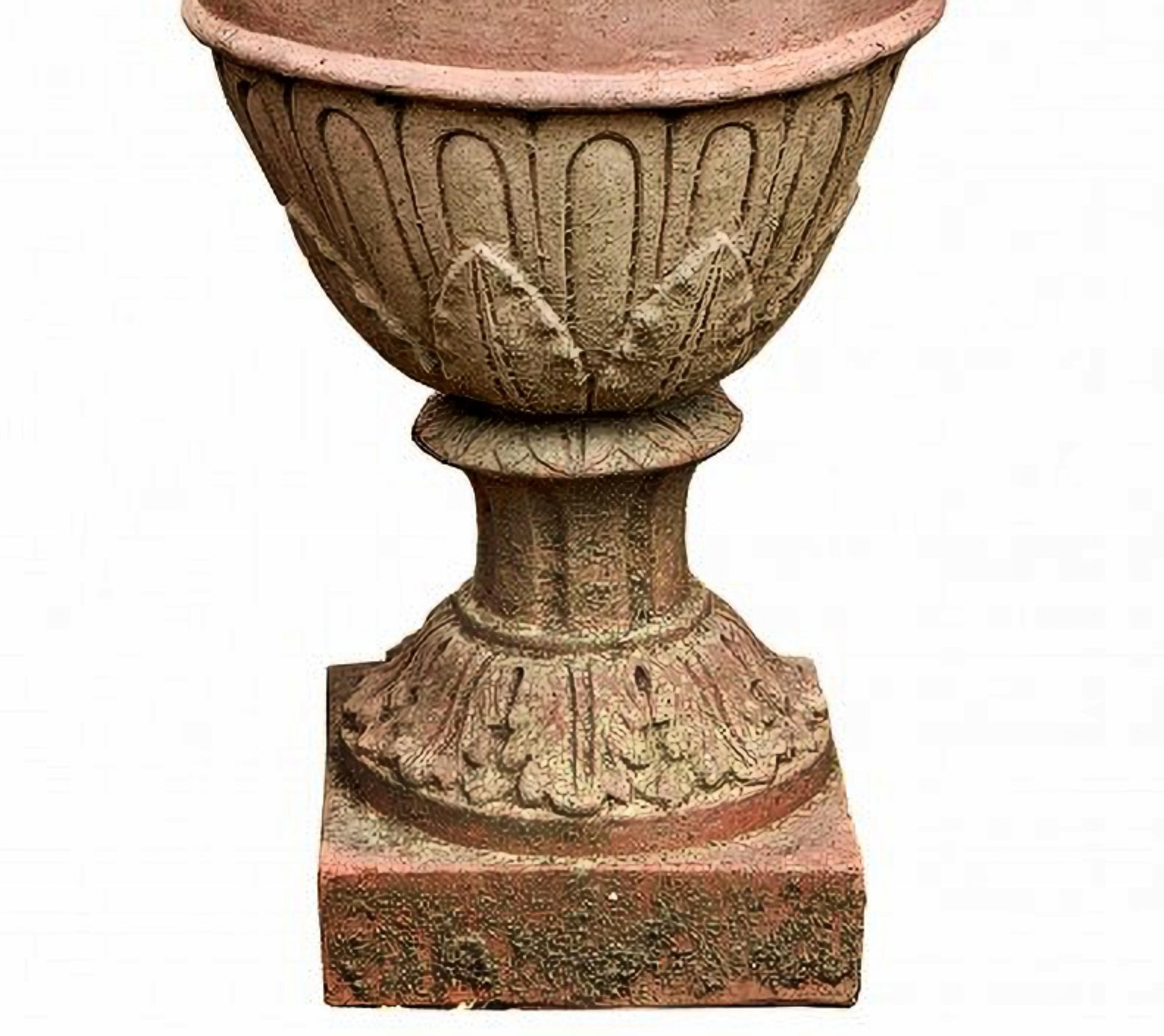 PAIR OF TUSCAN EMPIRE VASES WITH HANDLES - TERRACOTTA IMPRUNETA FLORENCE 20th Century

HEIGHT 83 cm
WEIGHT 35 kg
SQUARE BASE - SIDE X SIDE 21 X 21 cm
EXTERNAL DIAMETER 29 cm
INTERNAL DIAMETER 21 cm
MAXIMUM DIAMETER 34 cm
MAXIMUM WIDTH 41