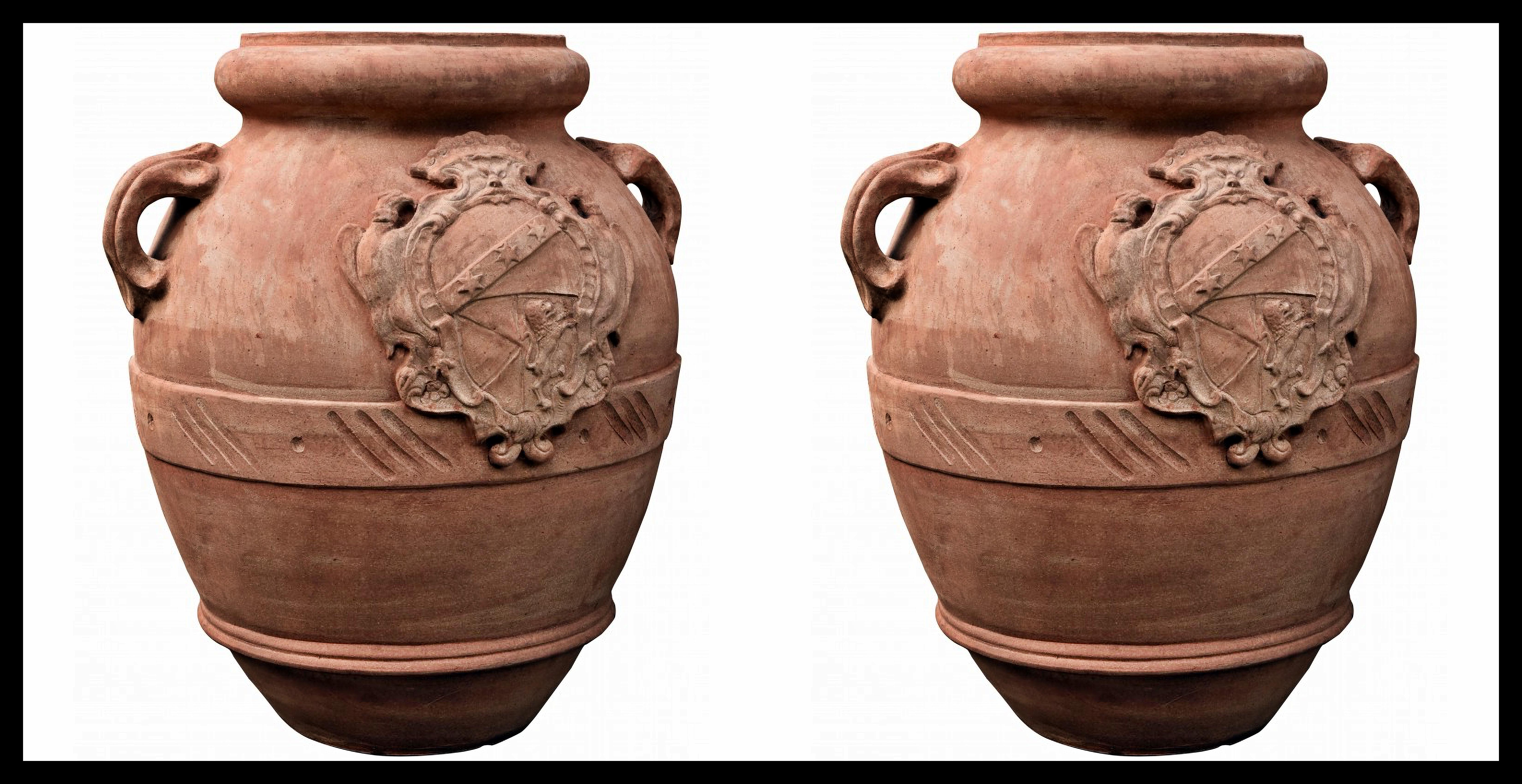 PAIR OF TUSCAN OIL JARS H.70CM WITH GINORI COAT OF ARMS TERRACOTTA 20th Century

Typical Tuscan vase, small and high quality oil container.
Faithful copy of a vase from the 