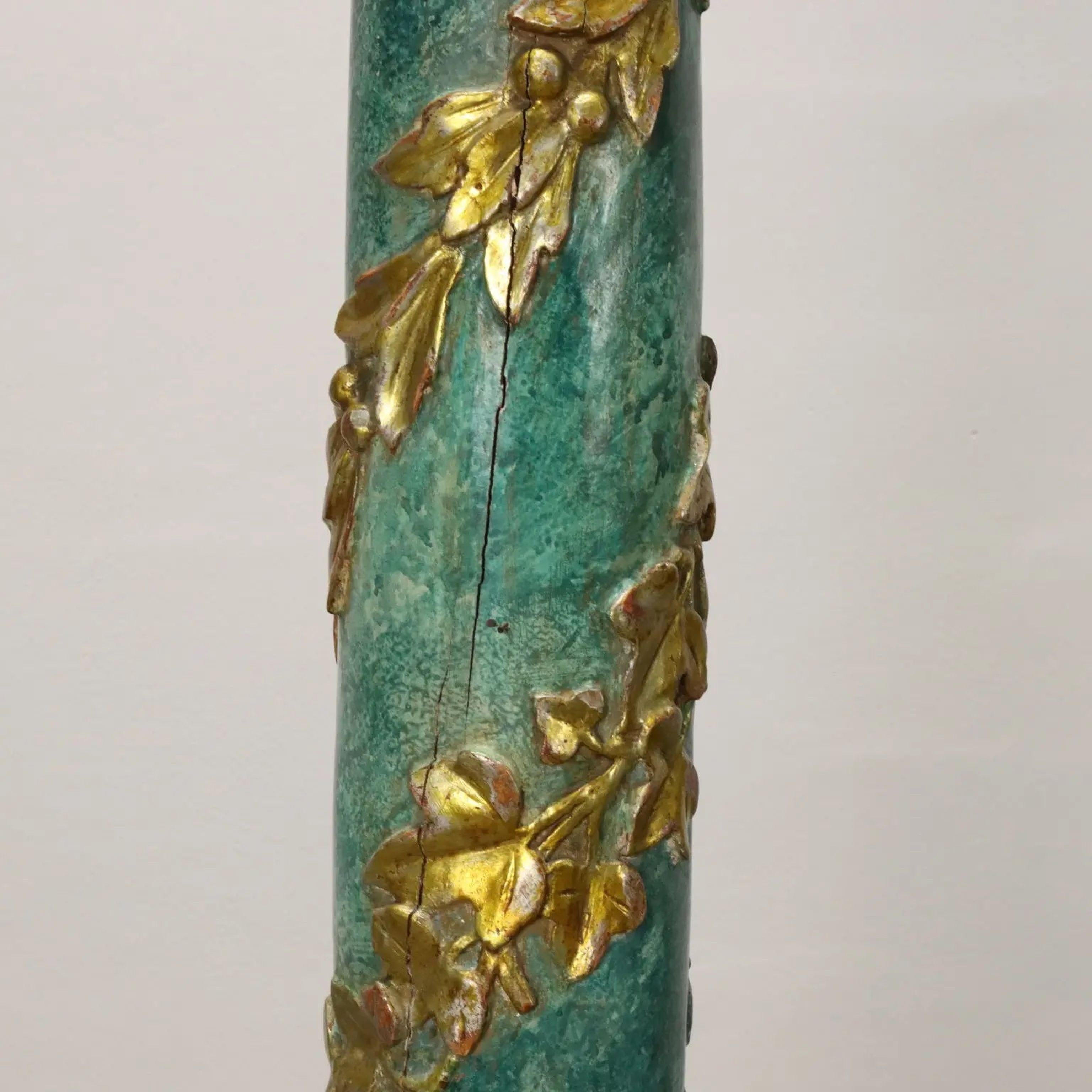Paire de colonnes toscannes peintes et partiellement dorées - vers 1800 en vente 2