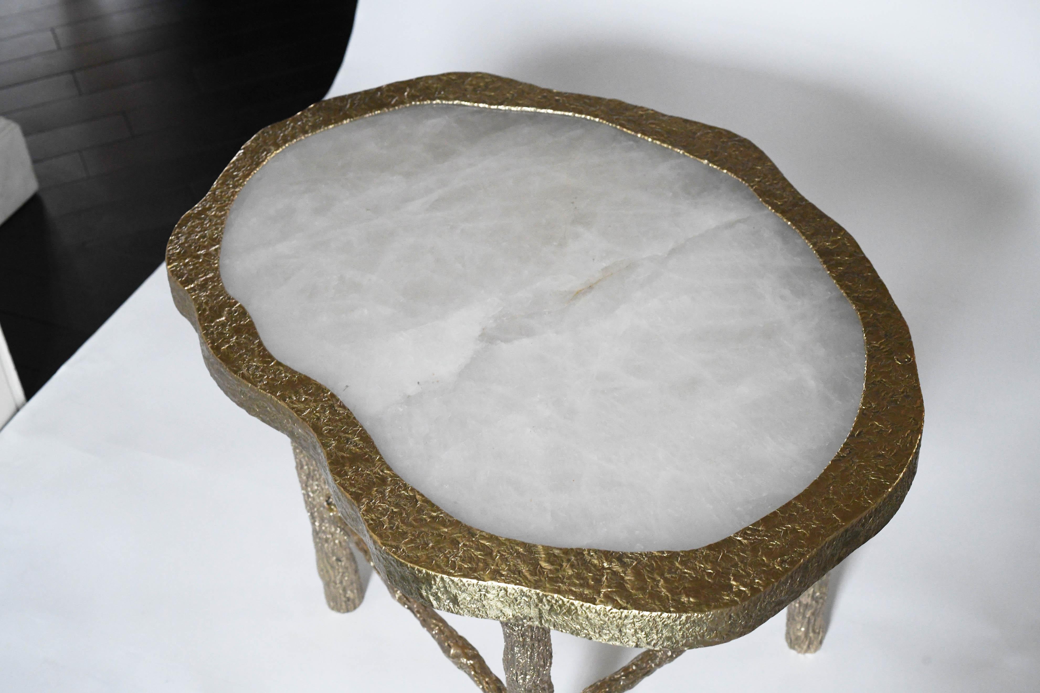 Paire de tables à cocktail en quartz et cristal de roche TWB par Phoenix Excellent état - En vente à New York, NY