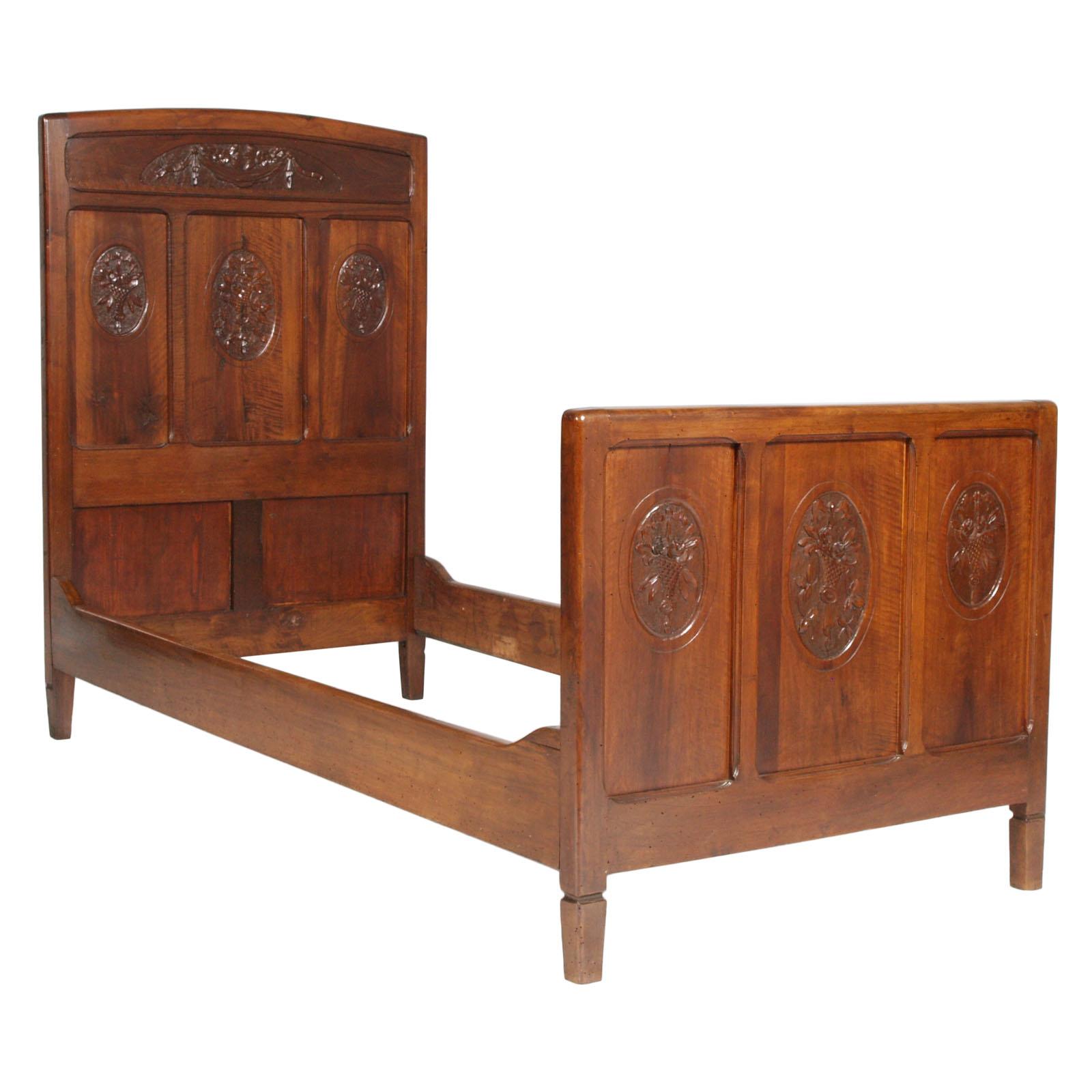 Art Nouveau pair of twin beds, Italy, circa 1890. Hand carved walnut, restored and polished to wax

of the same bedroom we have the chest of drawers, marble top, with beveled mirror and a Bedside Table.

Measures cm: H 140, W 95, D 200.