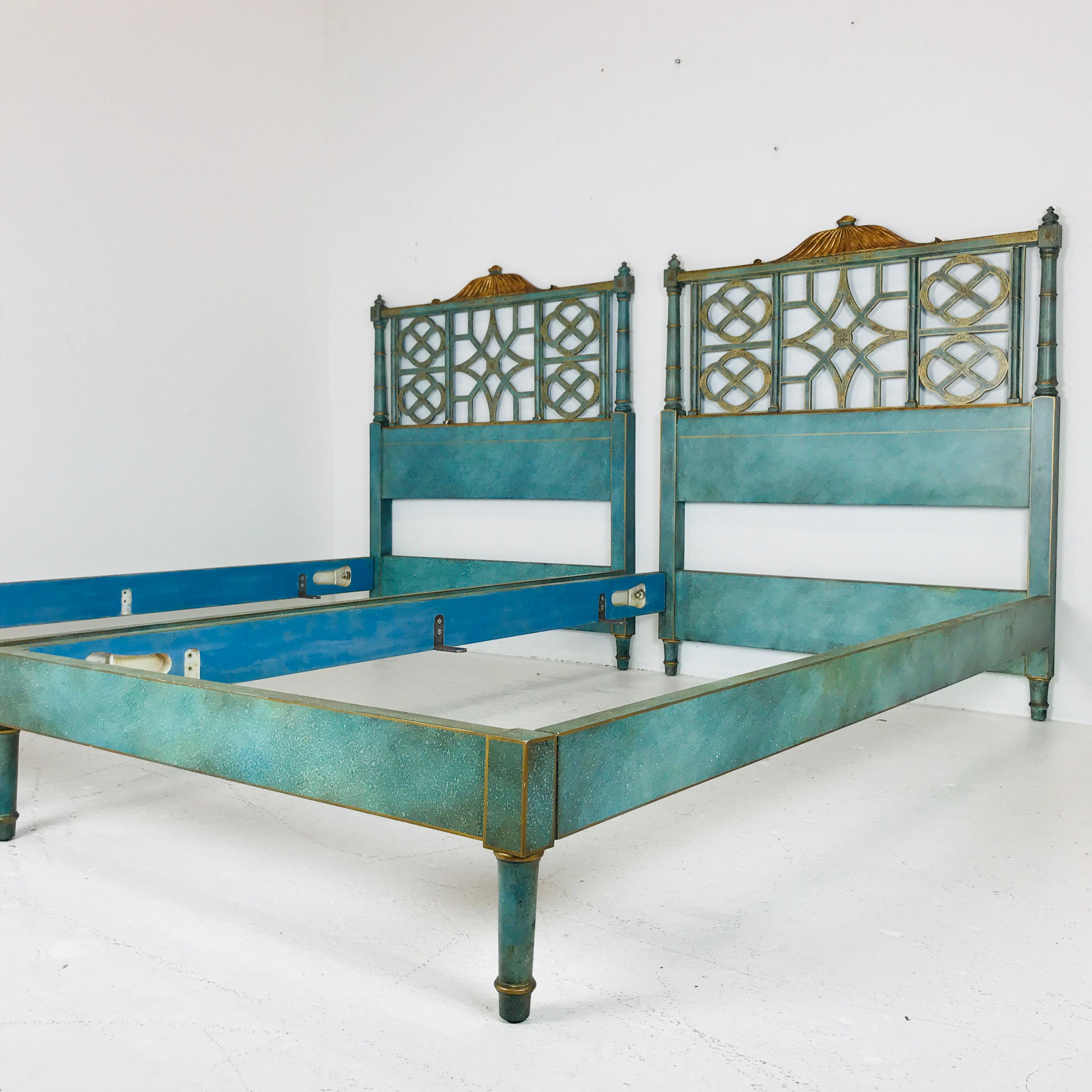 Woodwork Pair of Twin Chinoiserie Pagoda Beds by Kittinger