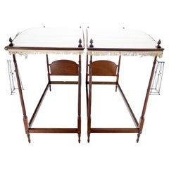 Paire de lits à baldaquin Twin Size en acajou de Smith & Watson MINT