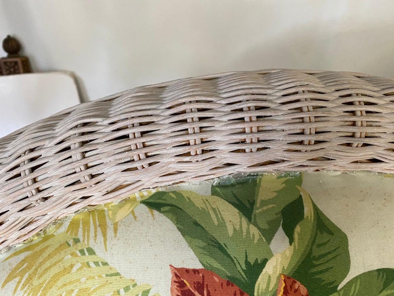 Ensemble de chaises en osier et en bois des années 1960 - En vente sur