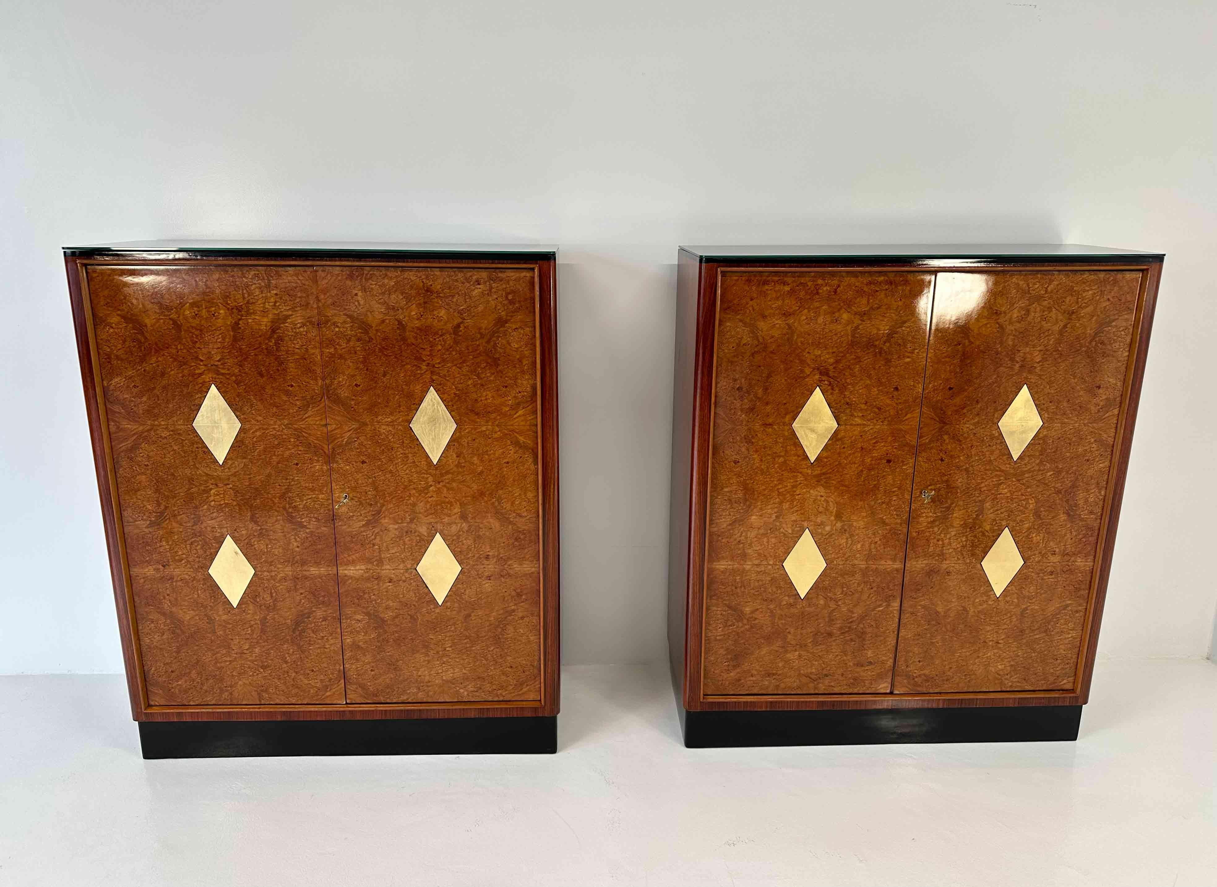 Pair of Twins  Italian Art Deco Maple Briar and Gold Cabinets, 1940s In Good Condition In Meda, MB
