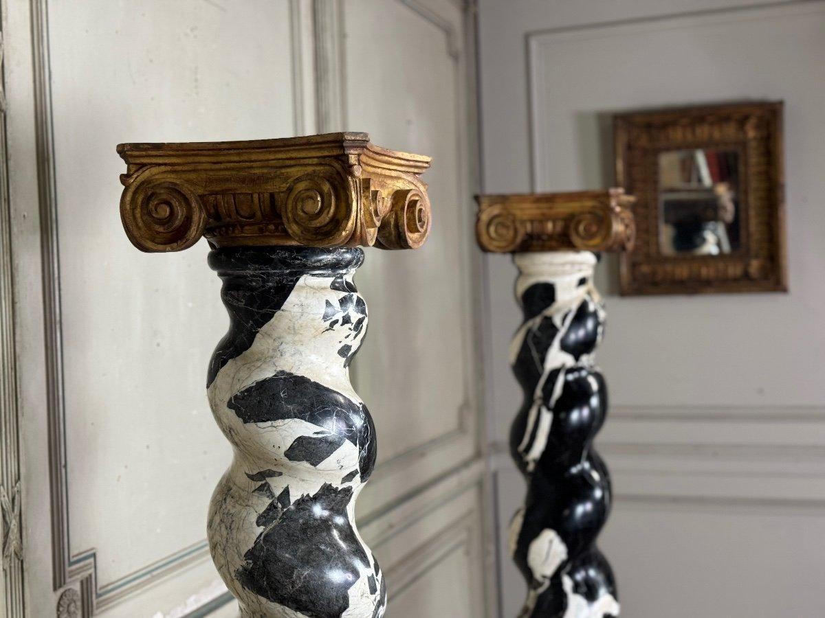 Pair Of Twisted Columns In Large Antique Marble, 19th Century For Sale 2