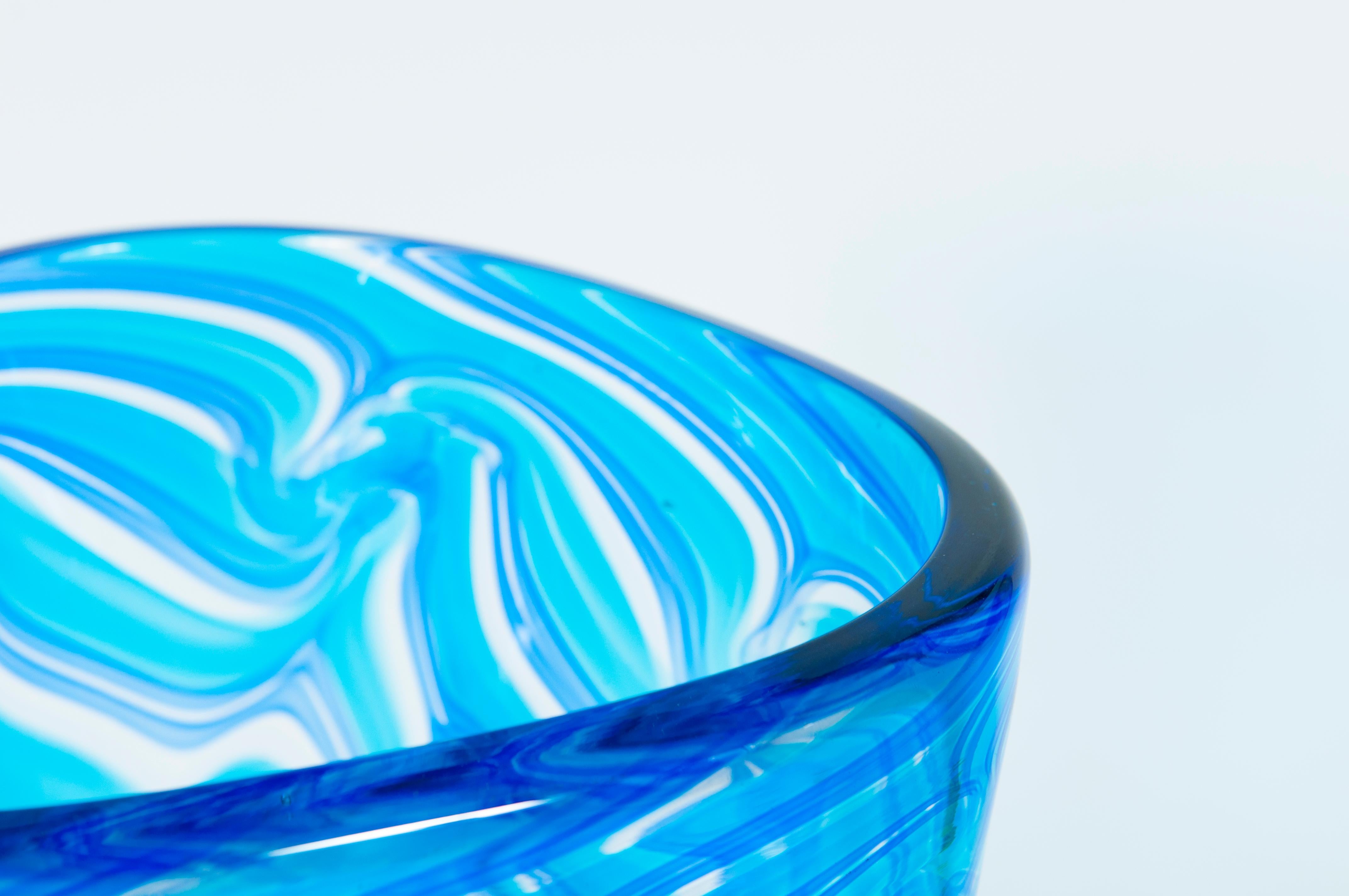 Pair of Twisted Vases in Blown Murano Glass Blue Color with Waves Pattern, Italy 10
