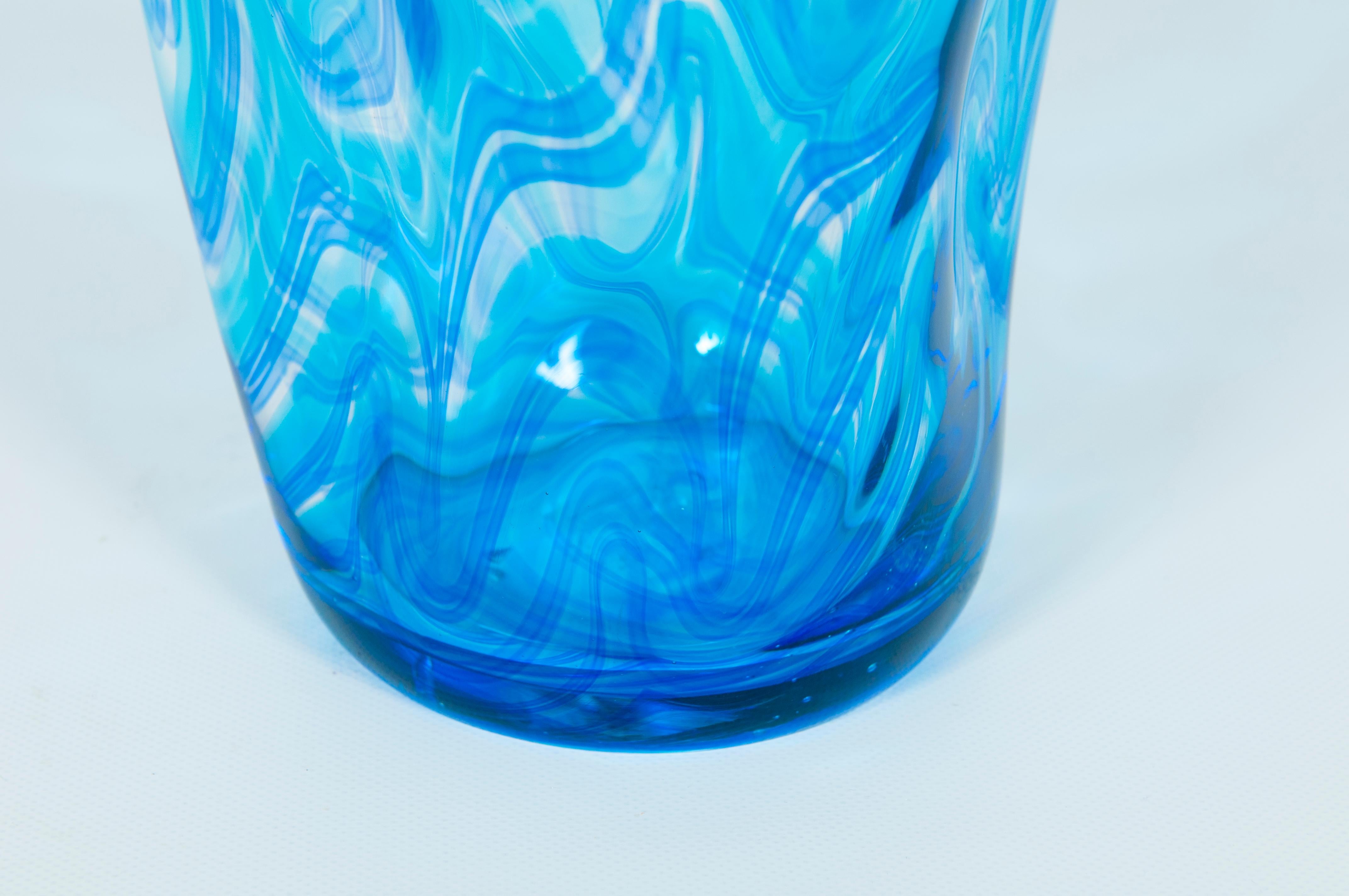 Pair of Twisted Vases in Blown Murano Glass Blue Color with Waves Pattern, Italy 13