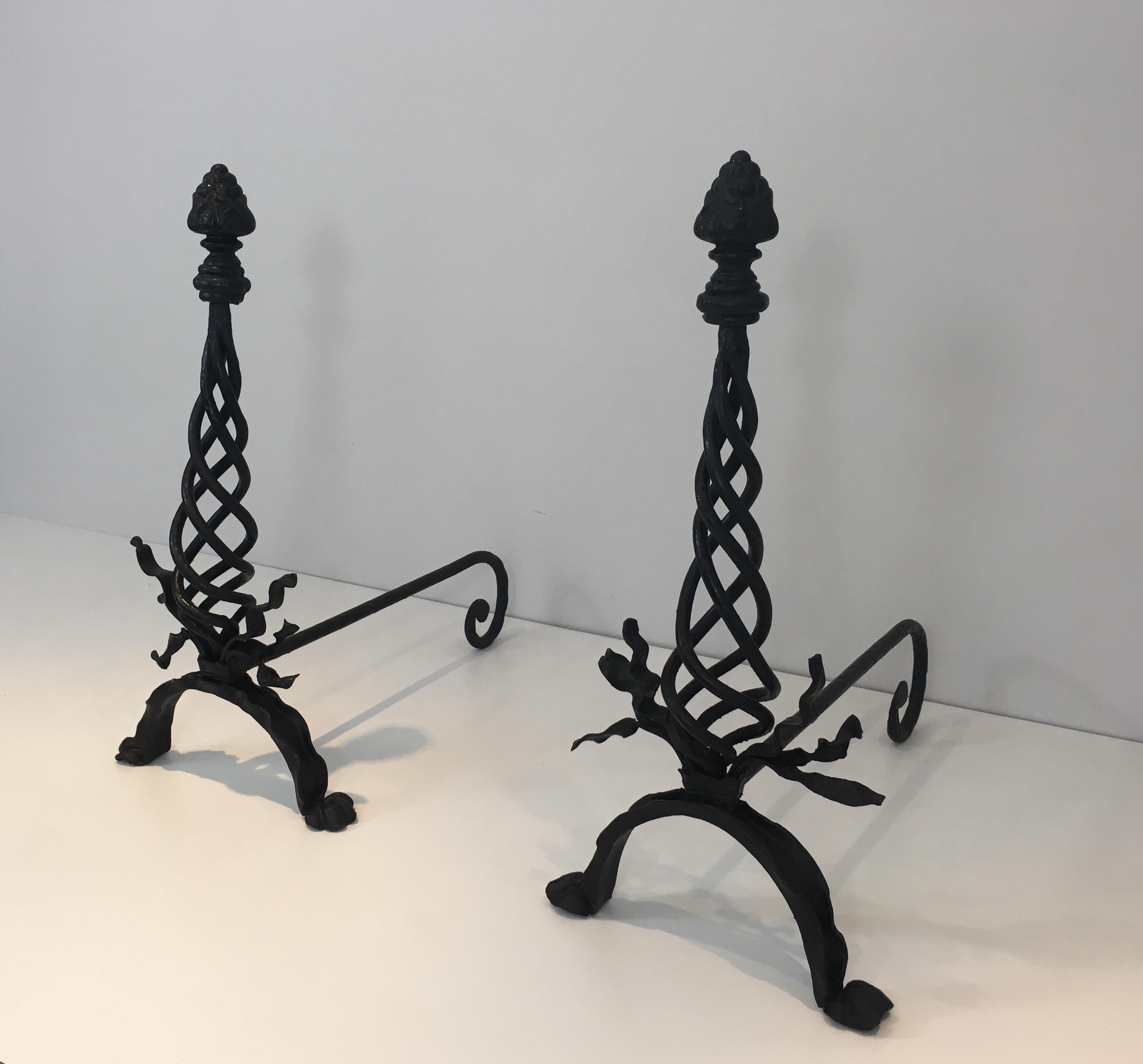 Pair of Twisted Wrought Iron Andirons with Finials, French, circa 1920 In Fair Condition For Sale In Marcq-en-Barœul, Hauts-de-France
