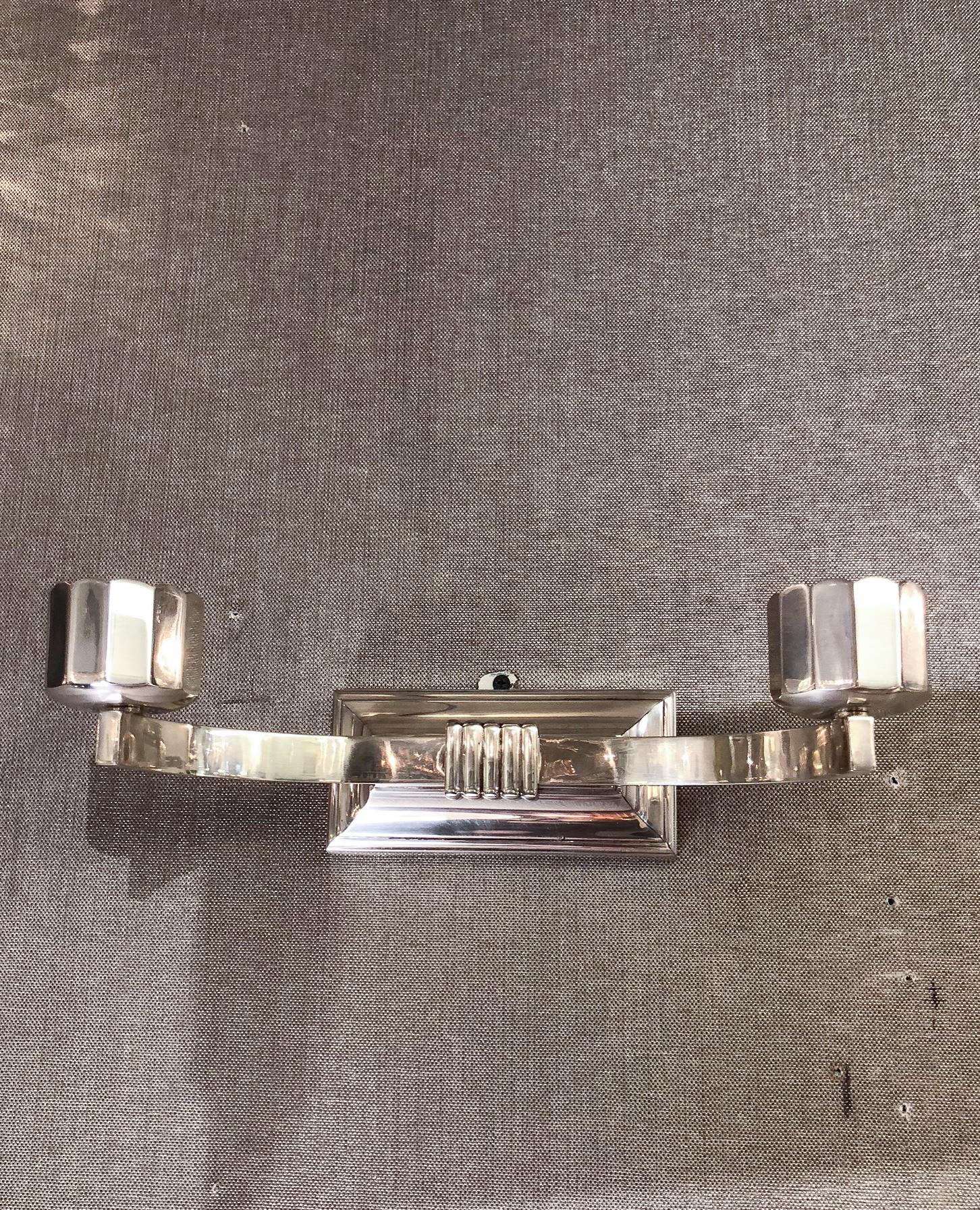 Mid-Century moderno Coppia di lampade a due bracci, Francia, Art Moderne, 1940 circa in vendita