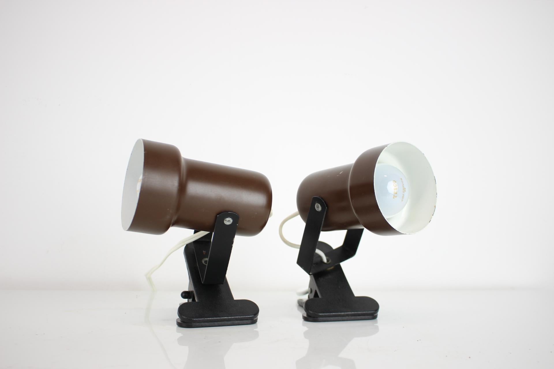 Paire de lampes de table attachables avec un clip, années 1970, Tchécoslovaquie en vente 4