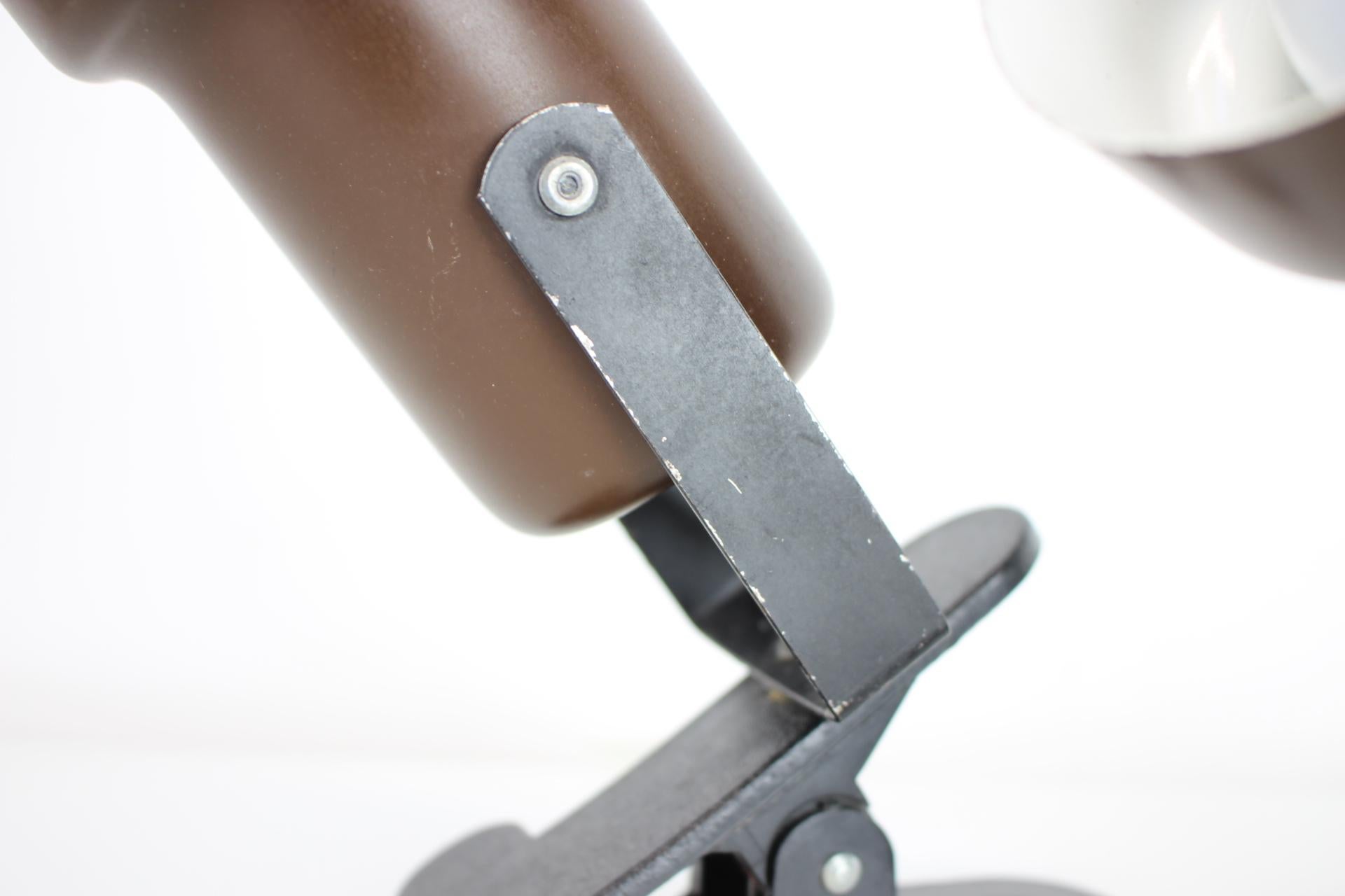 Métal Paire de lampes de table attachables avec un clip, années 1970, Tchécoslovaquie en vente