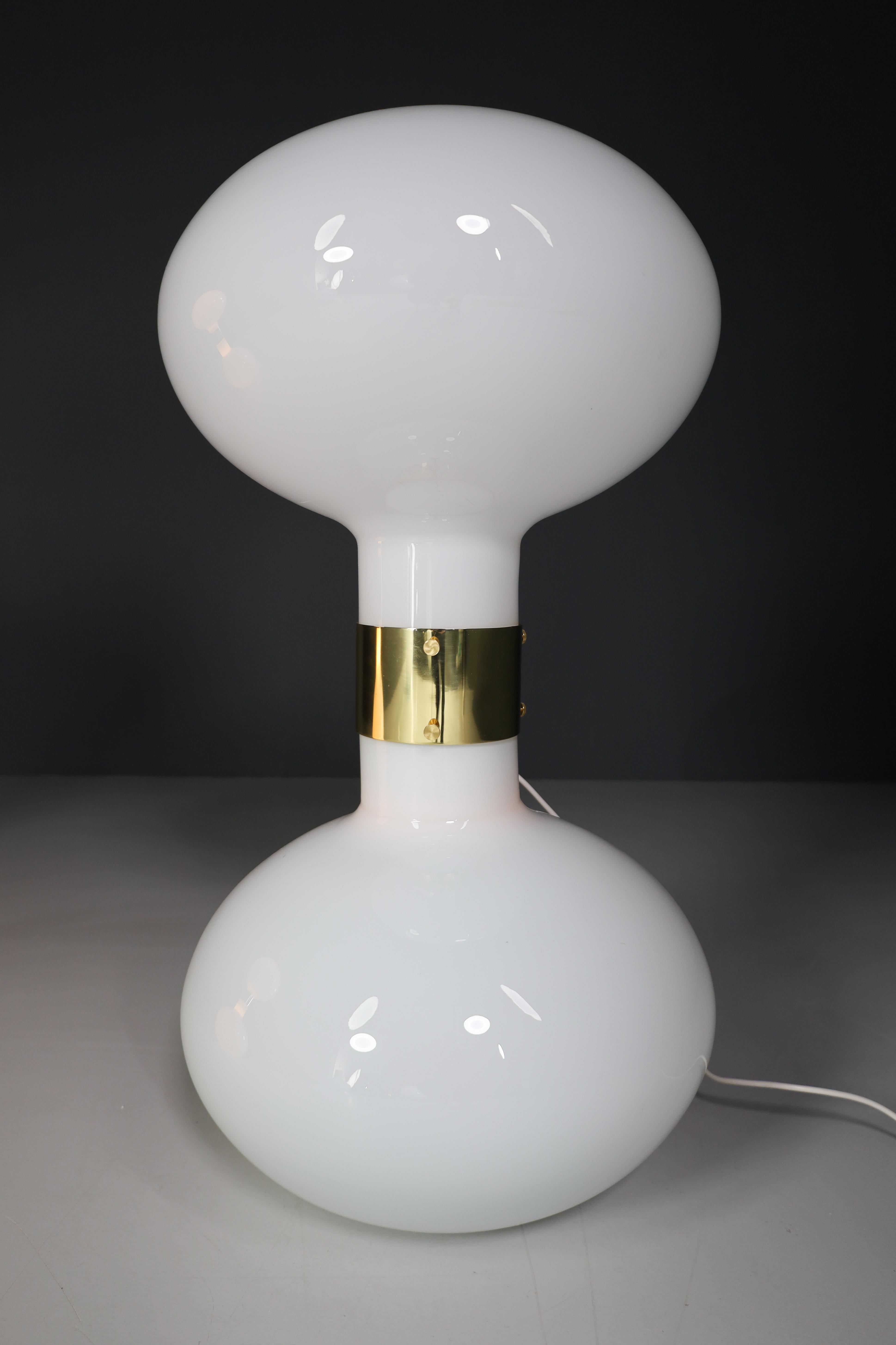 Pair of two Brass and Opaline Glass Floor-Table Lamps, Italy 1970s For Sale 4