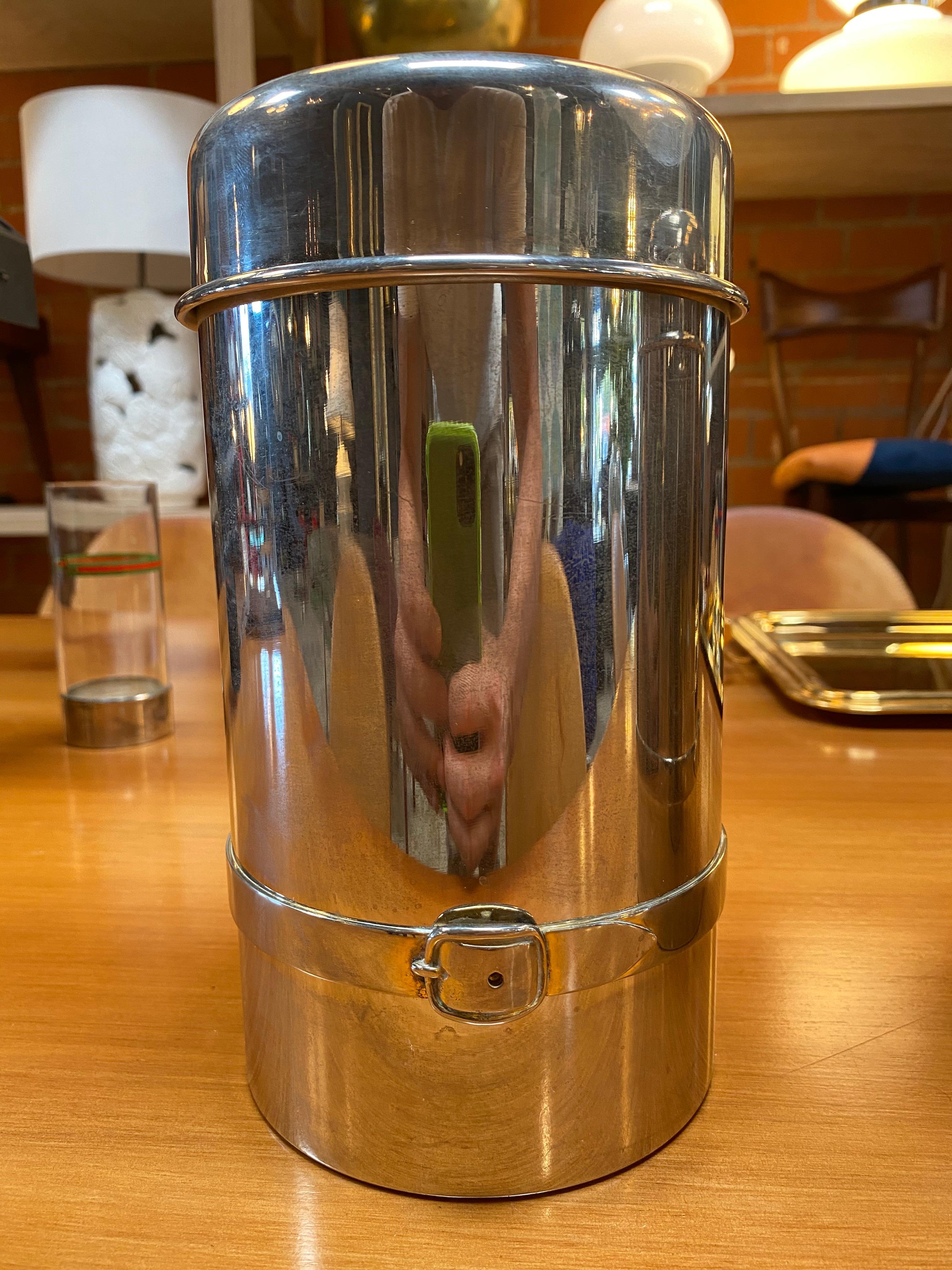 Mid-Century Modern Pair of Two Gucci Silver Wine Ice Bucket Cooler Holder, 1970s