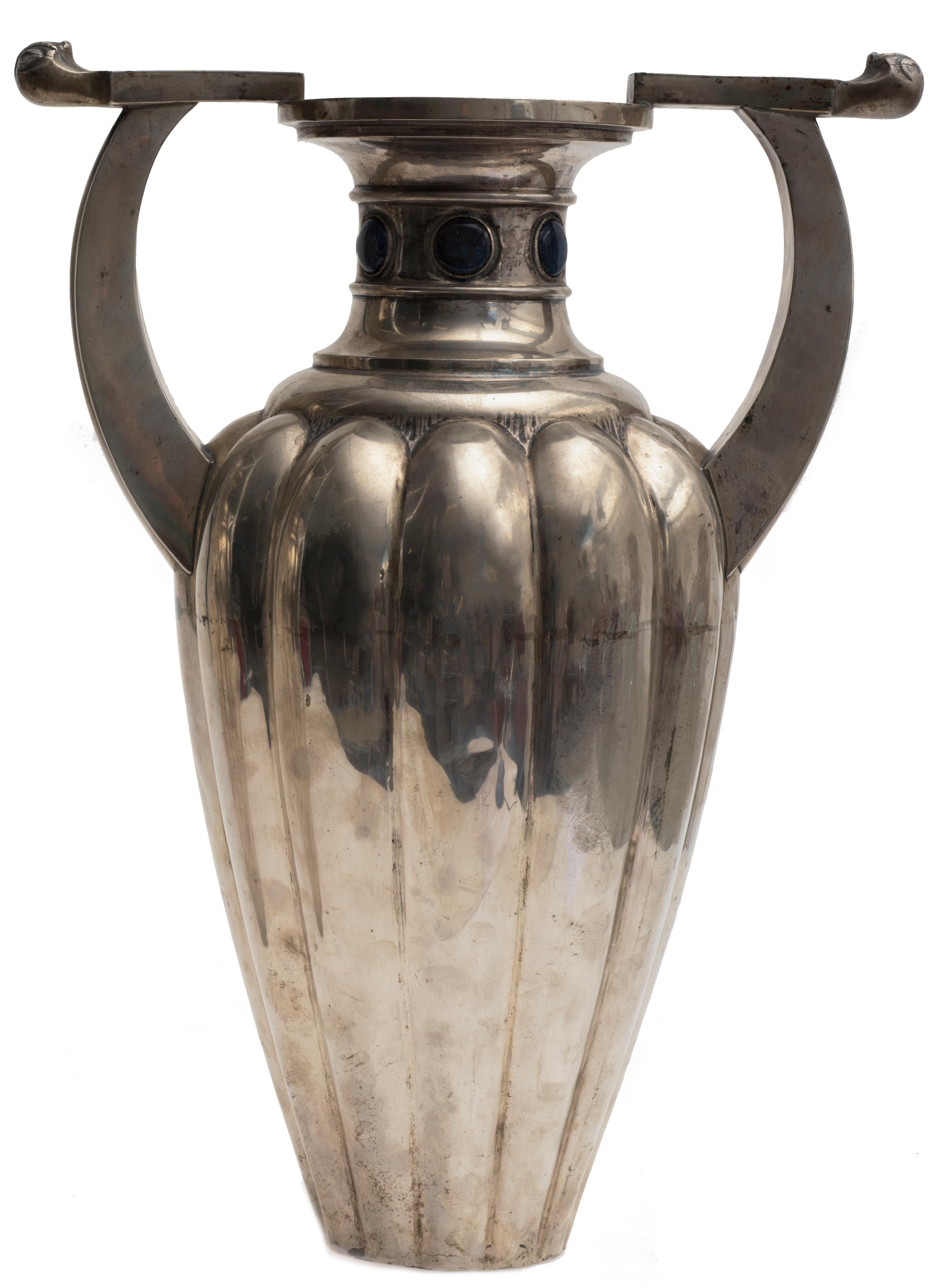 Zwei silberne 800er-Vasen mit zwei Henkeln von Bellotto (Italienisch) im Angebot