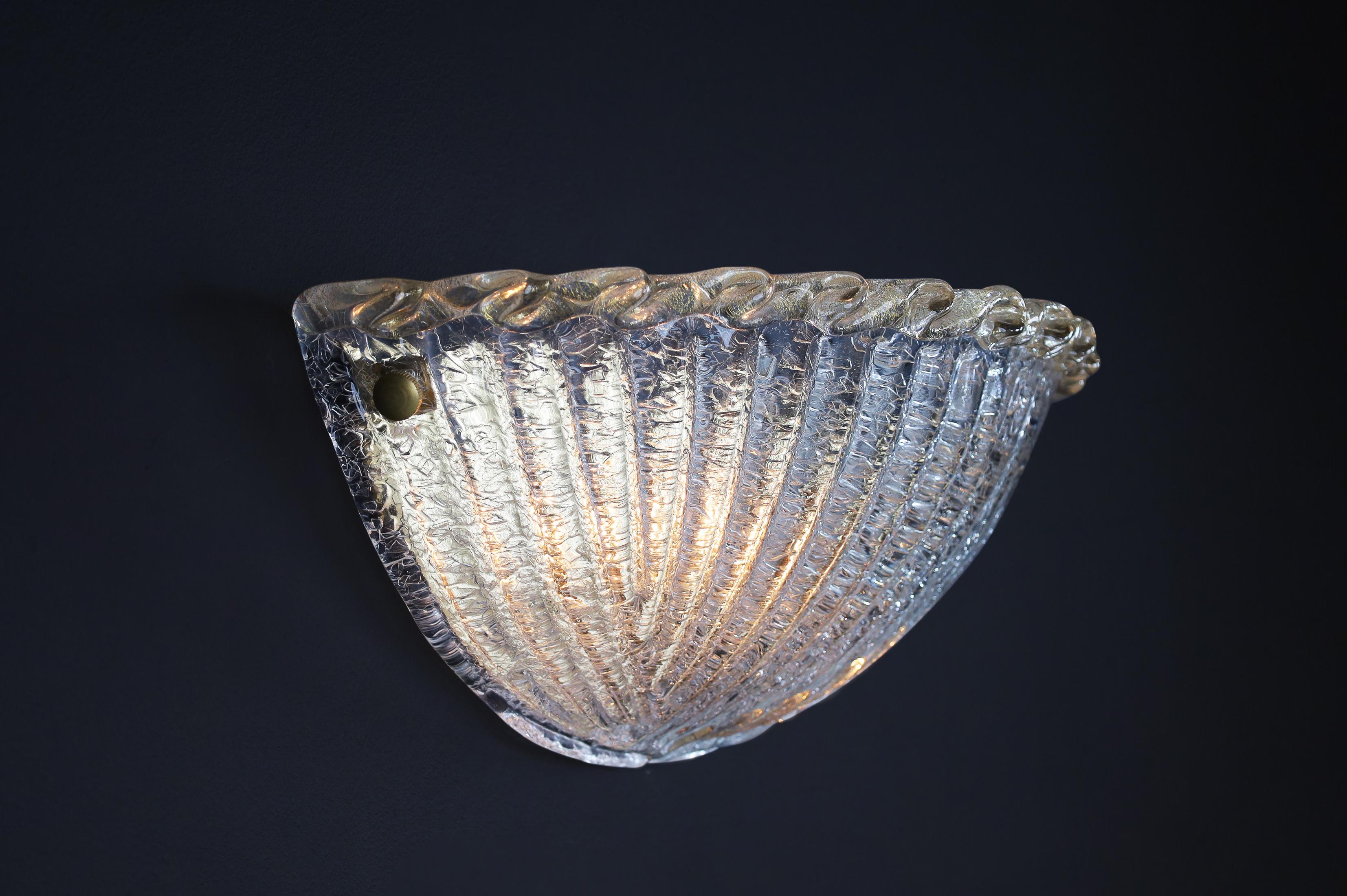 20ième siècle Paire de deux appliques murales en verre Murano de style Régence hollywoodienne - Italie, années 1970 en vente