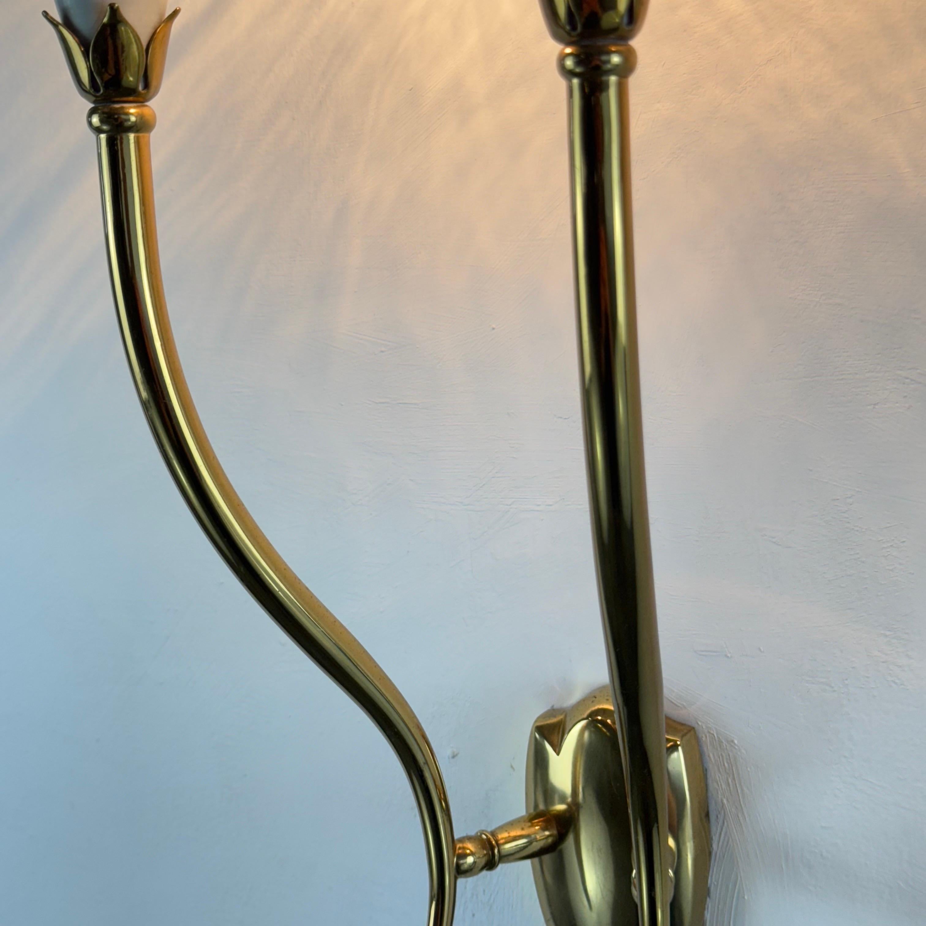 Paire d'appliques murales à deux lumières par Oscar Torlasco pour Lumi Milano, Italie, années 1950 en vente 12