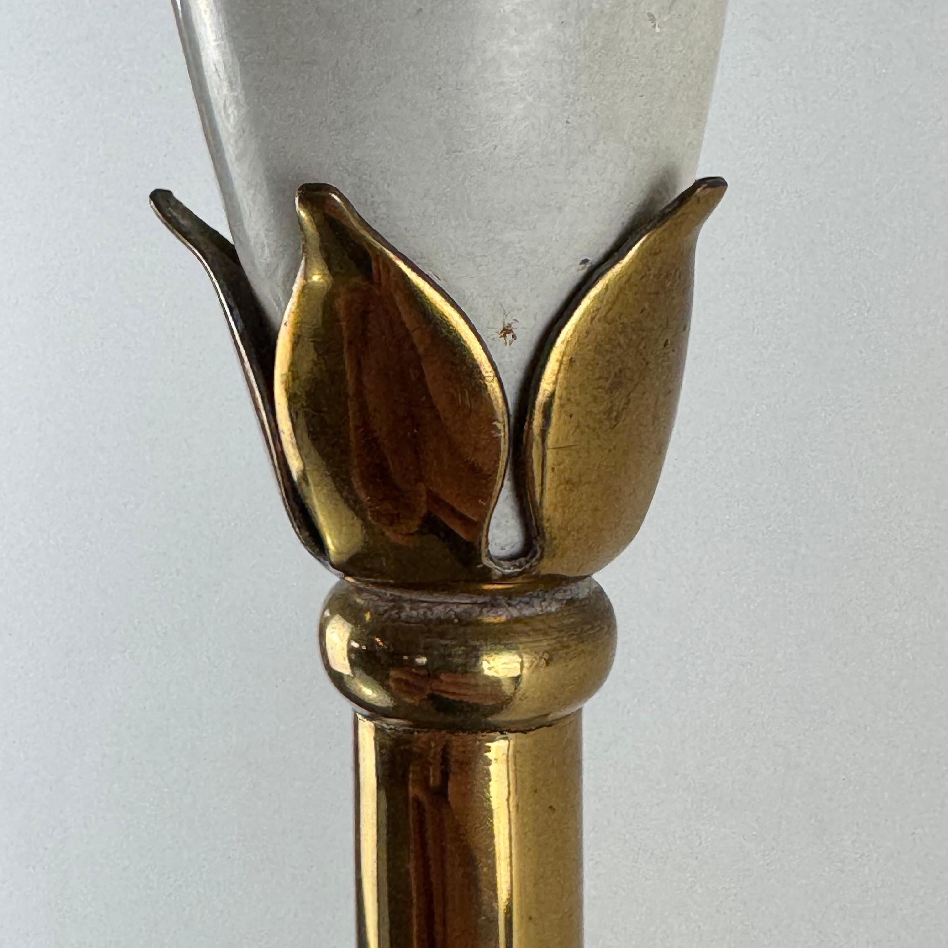 Paire d'appliques murales à deux lumières par Oscar Torlasco pour Lumi Milano, Italie, années 1950 en vente 1
