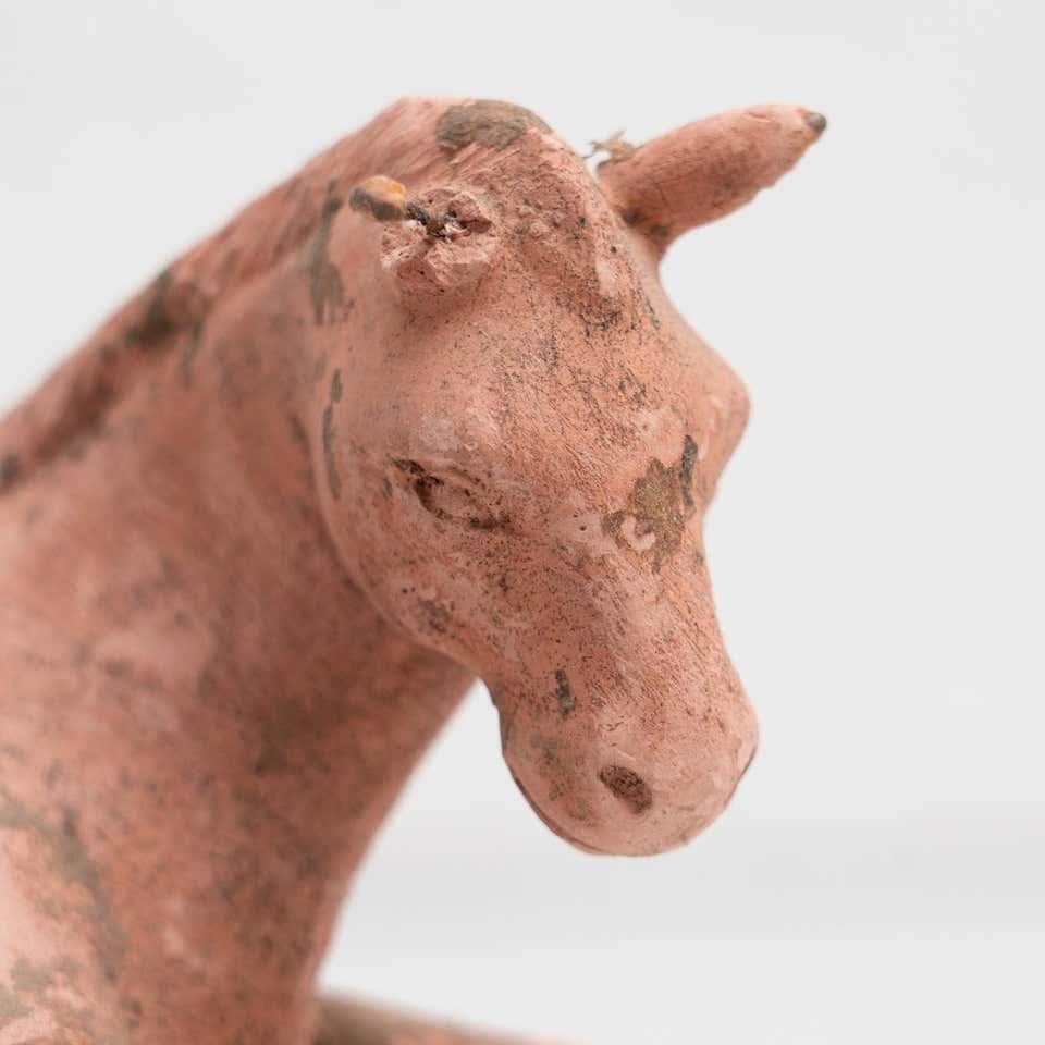 Coppia di due sculture di animali in argilla della metà del XX secolo in vendita 4