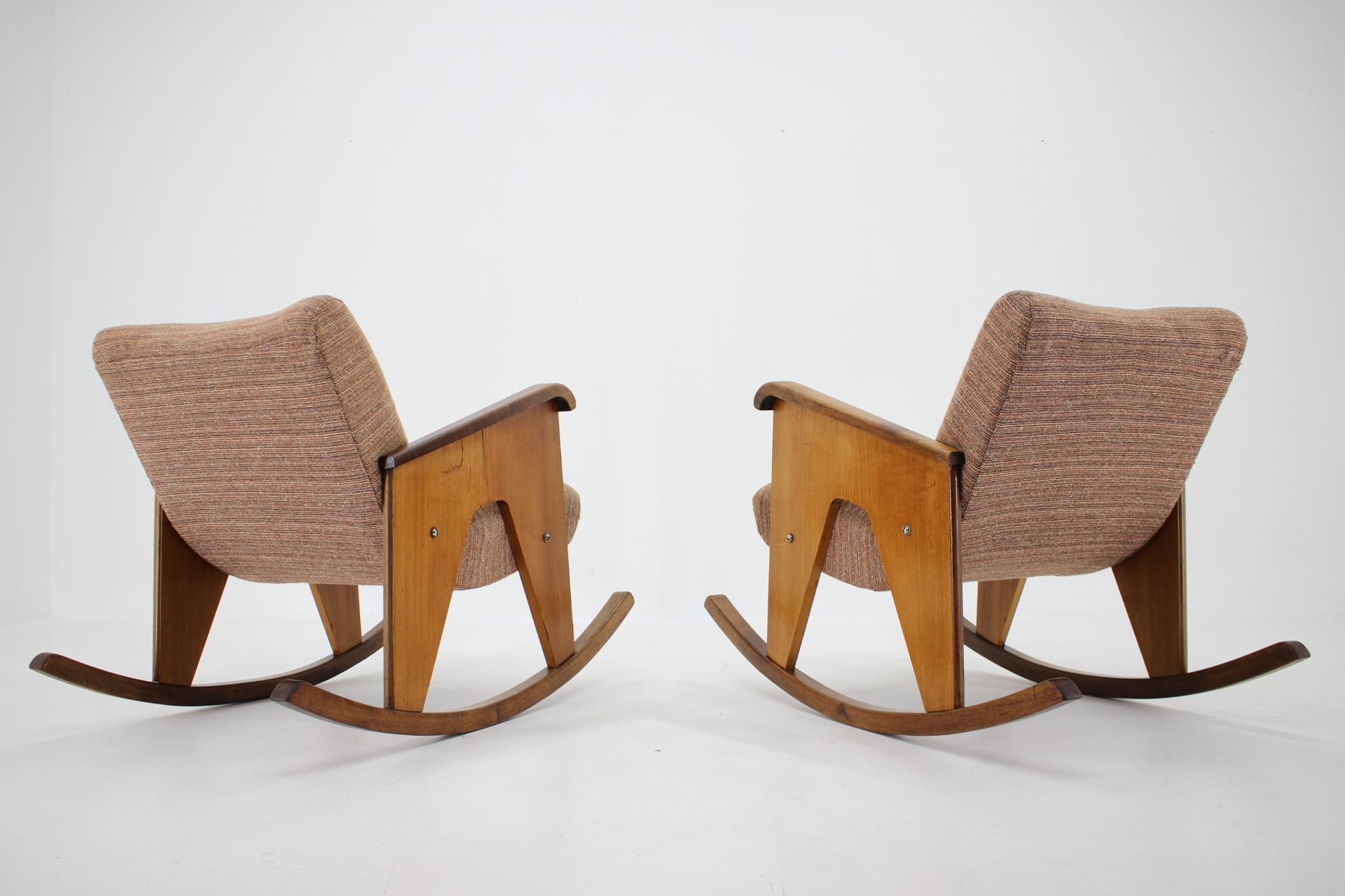 Pair of Two Mid Century Design Rocking Chairs, Czechoslovakia, 1960s For Sale 2