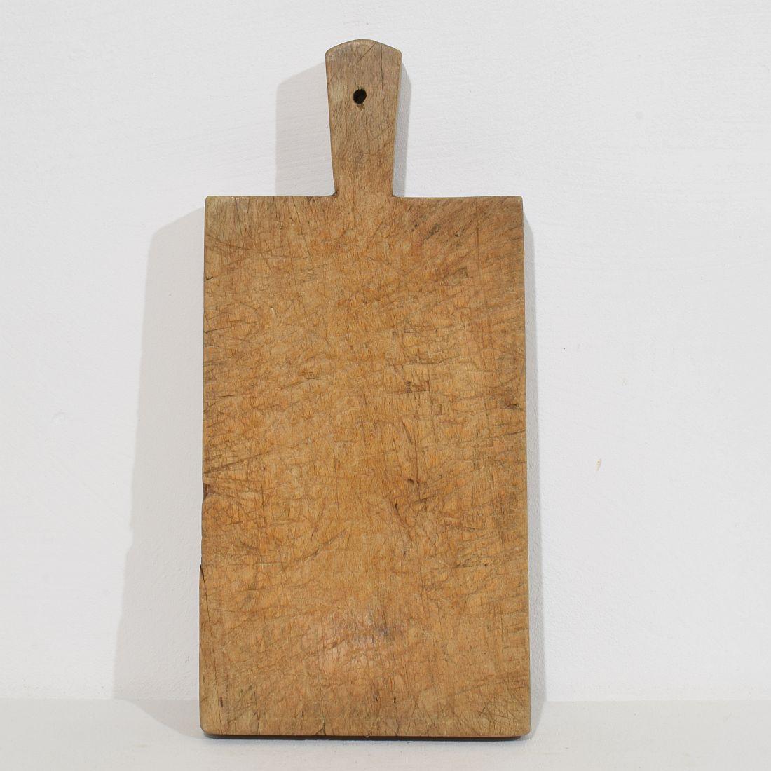 Zwei seltene französische Schneidebretter aus Holz aus dem 19. im Angebot 4