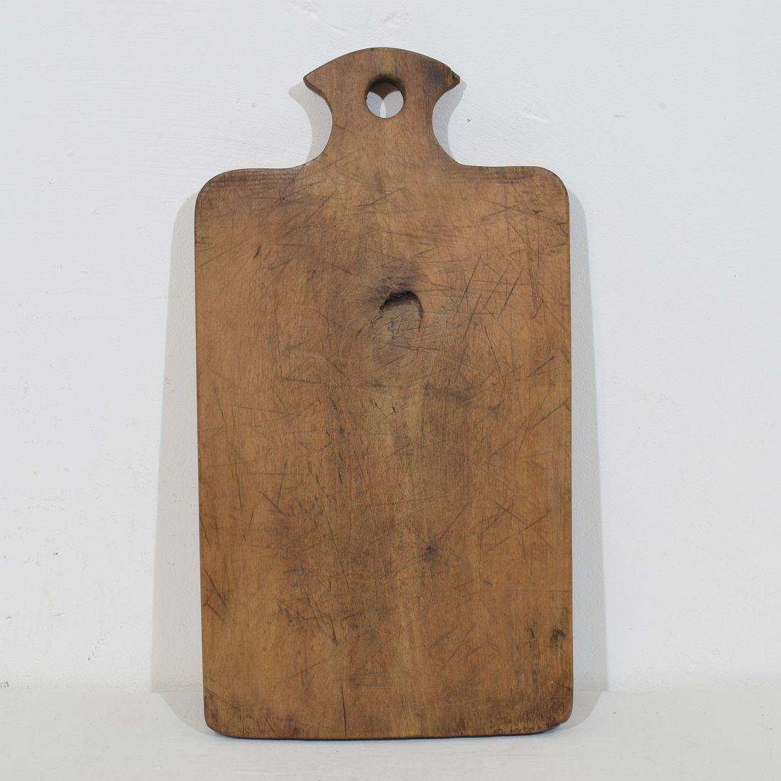 Paire de deux rares planches à découper en bois françaises du 19e siècle en vente 3