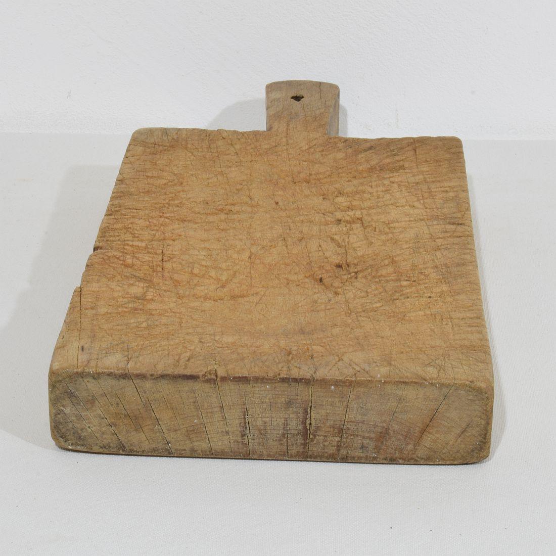 Zwei seltene französische Schneidebretter aus Holz aus dem 19. im Angebot 13