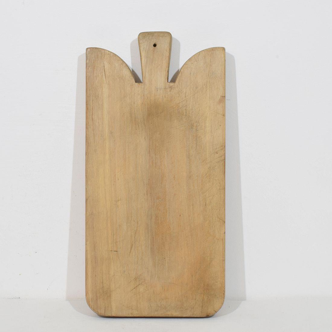 Sculpté à la main Paire de deux rares planches à découper en bois françaises du 19e siècle en vente