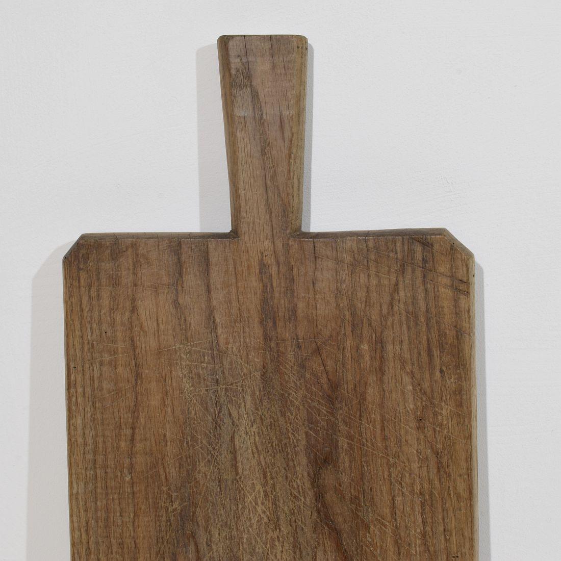 Paire de deux rares planches à découper en bois françaises du 19e siècle Bon état - En vente à Buisson, FR