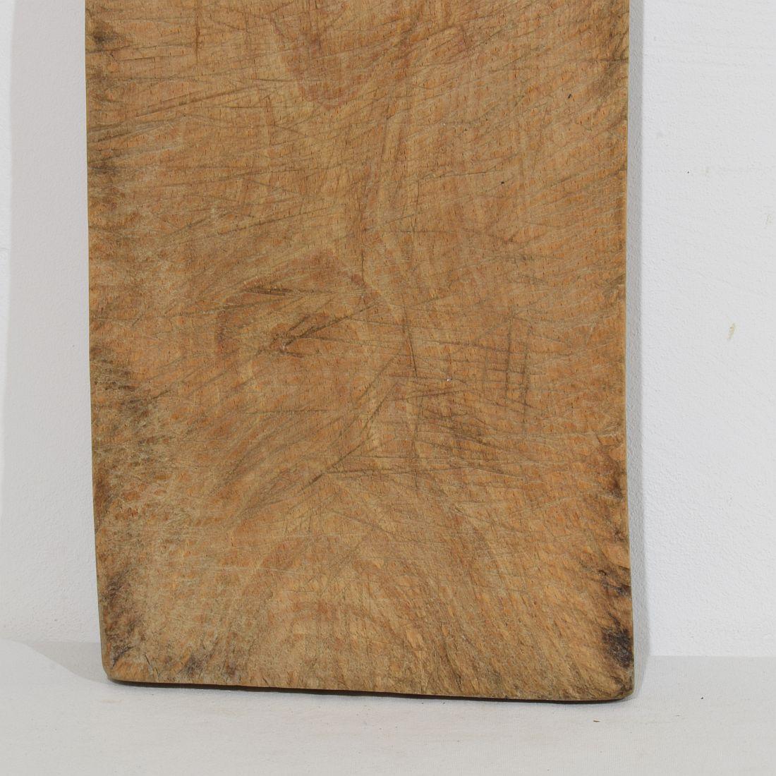 Zwei seltene französische Schneidebretter aus Holz aus dem 19. (19. Jahrhundert) im Angebot