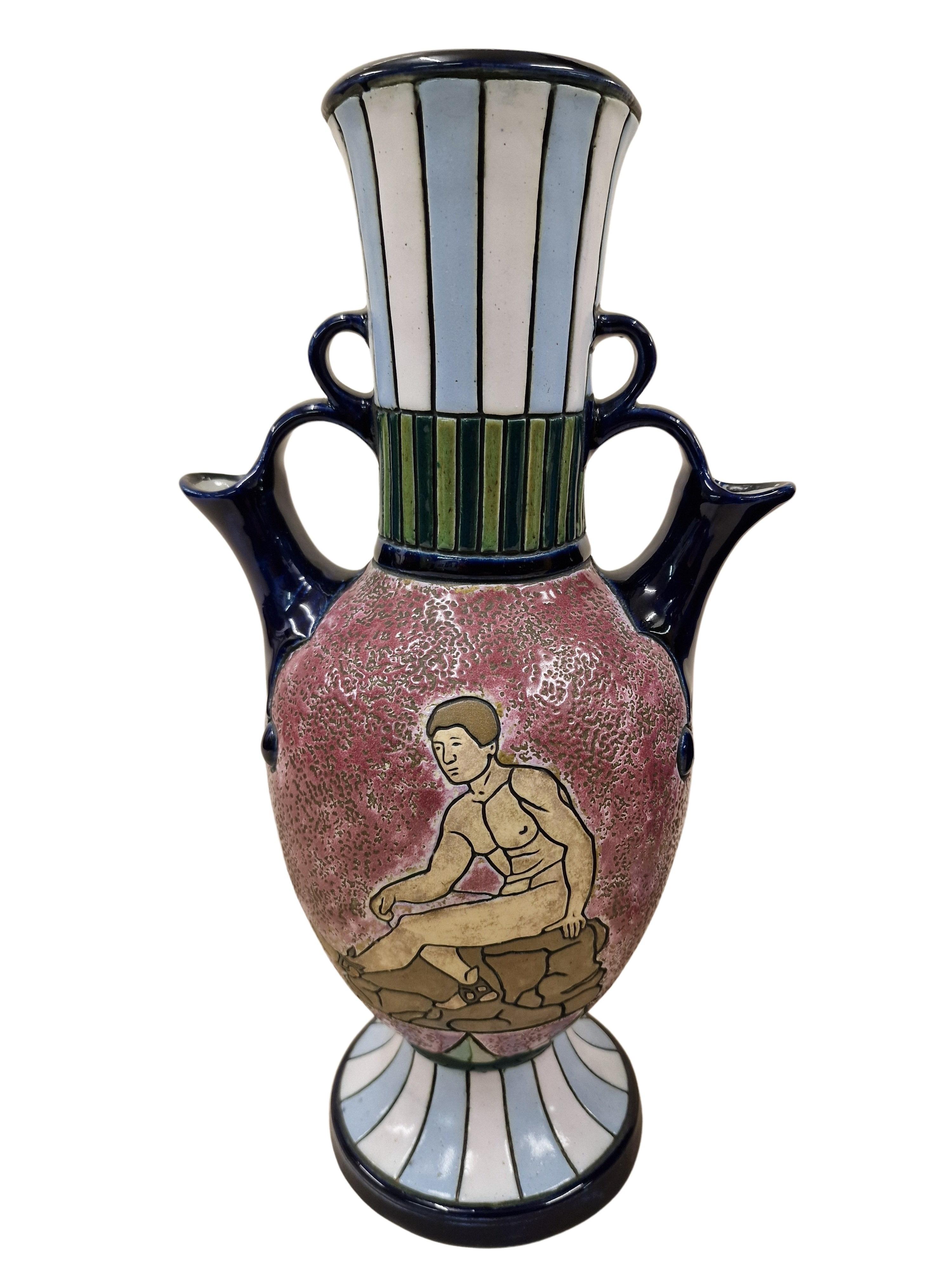 Paar seltene rückseitig verstellbare Vasen, Krüge, Keramik, Art déco, 1915 Amphora Tschechisch R im Zustand „Gut“ im Angebot in Wien, AT