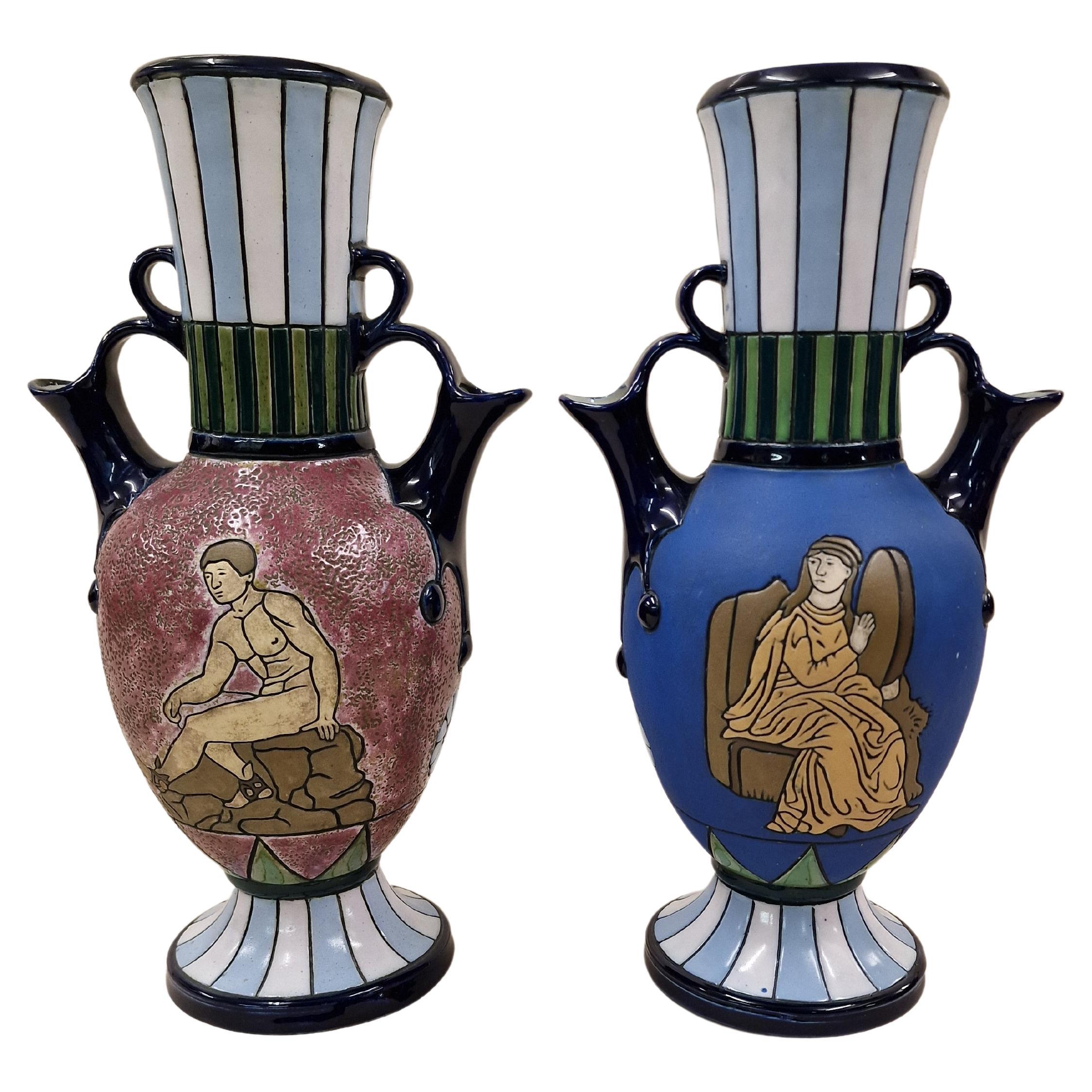 Paar seltene rückseitig verstellbare Vasen, Krüge, Keramik, Art déco, 1915 Amphora Tschechisch R im Angebot