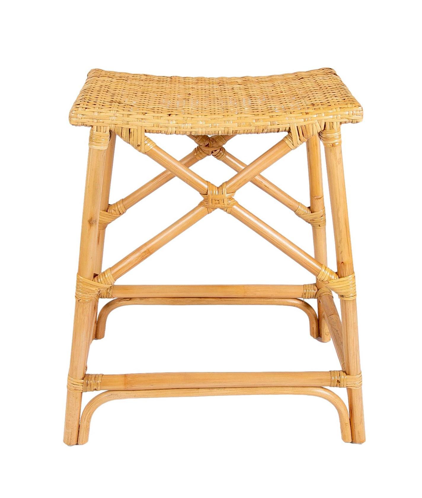 Pair of Two Rattan and Wicker Bar Stools with Interlaced Seats For Sale 2