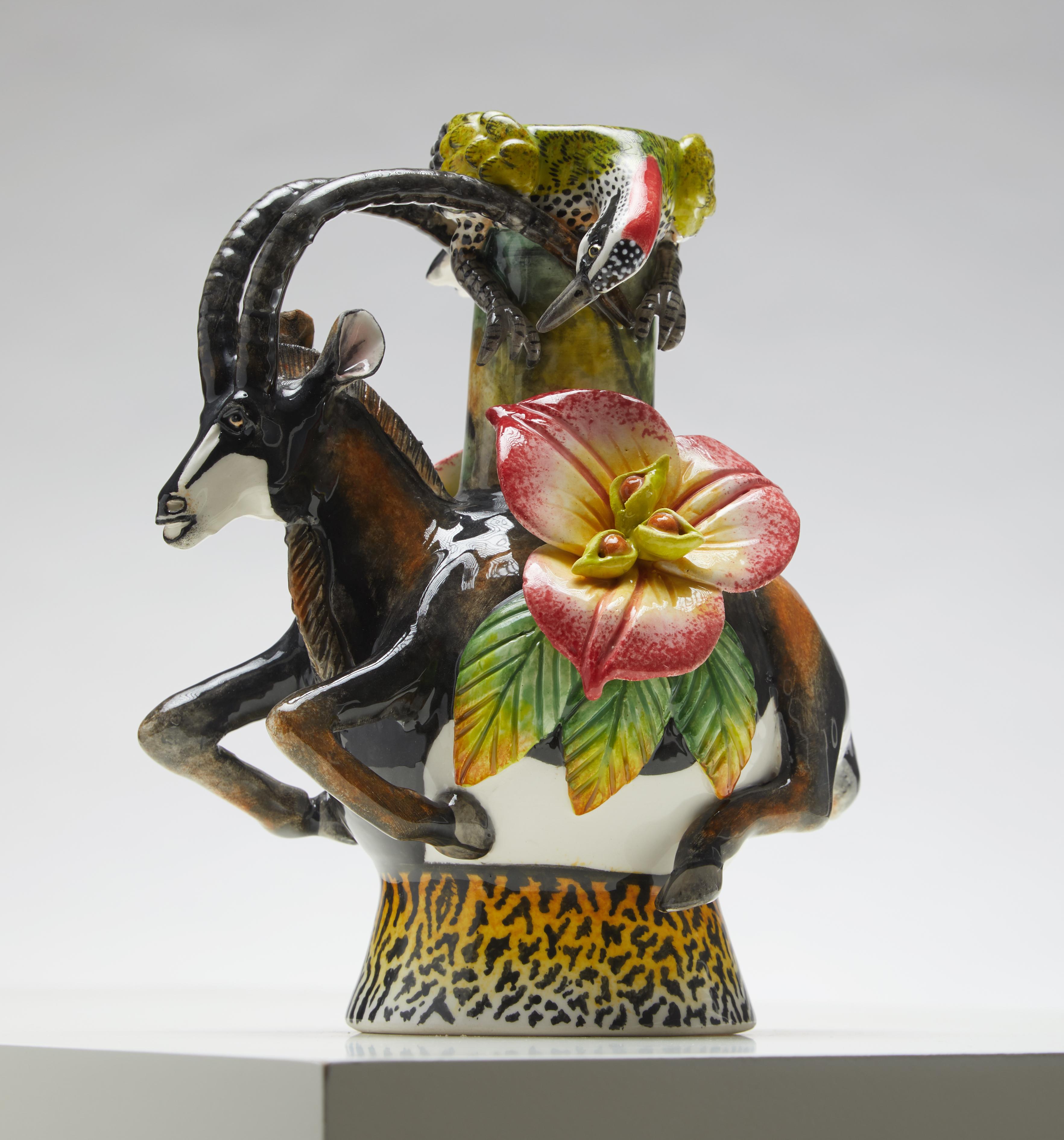 Pair of Two sculpted Sable Candleticks In New Condition For Sale In Jersey City, NJ