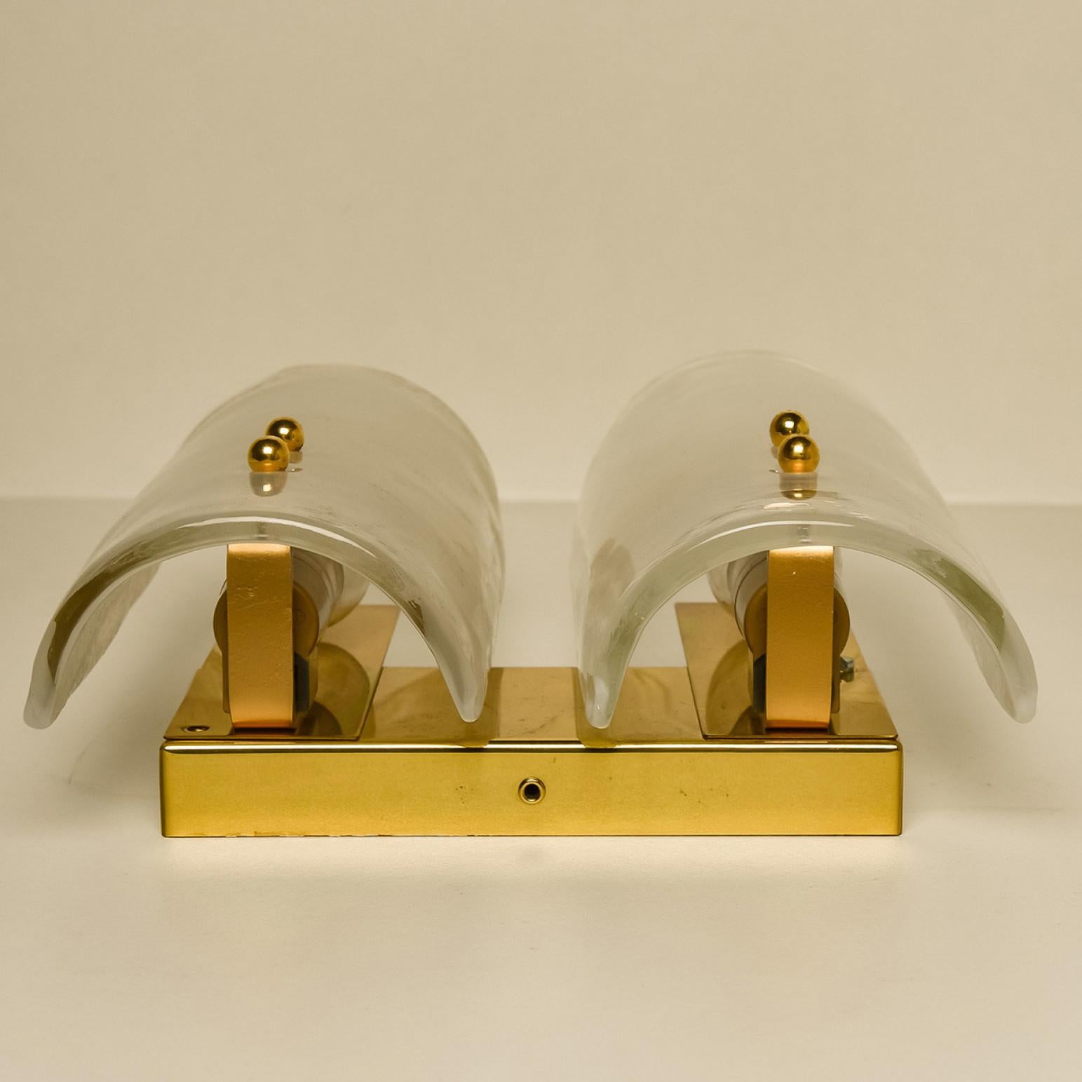 Pair of Two Shades Brass and Murano Glass Wall Lights by J.T. Kalmar, 1960s For Sale 2